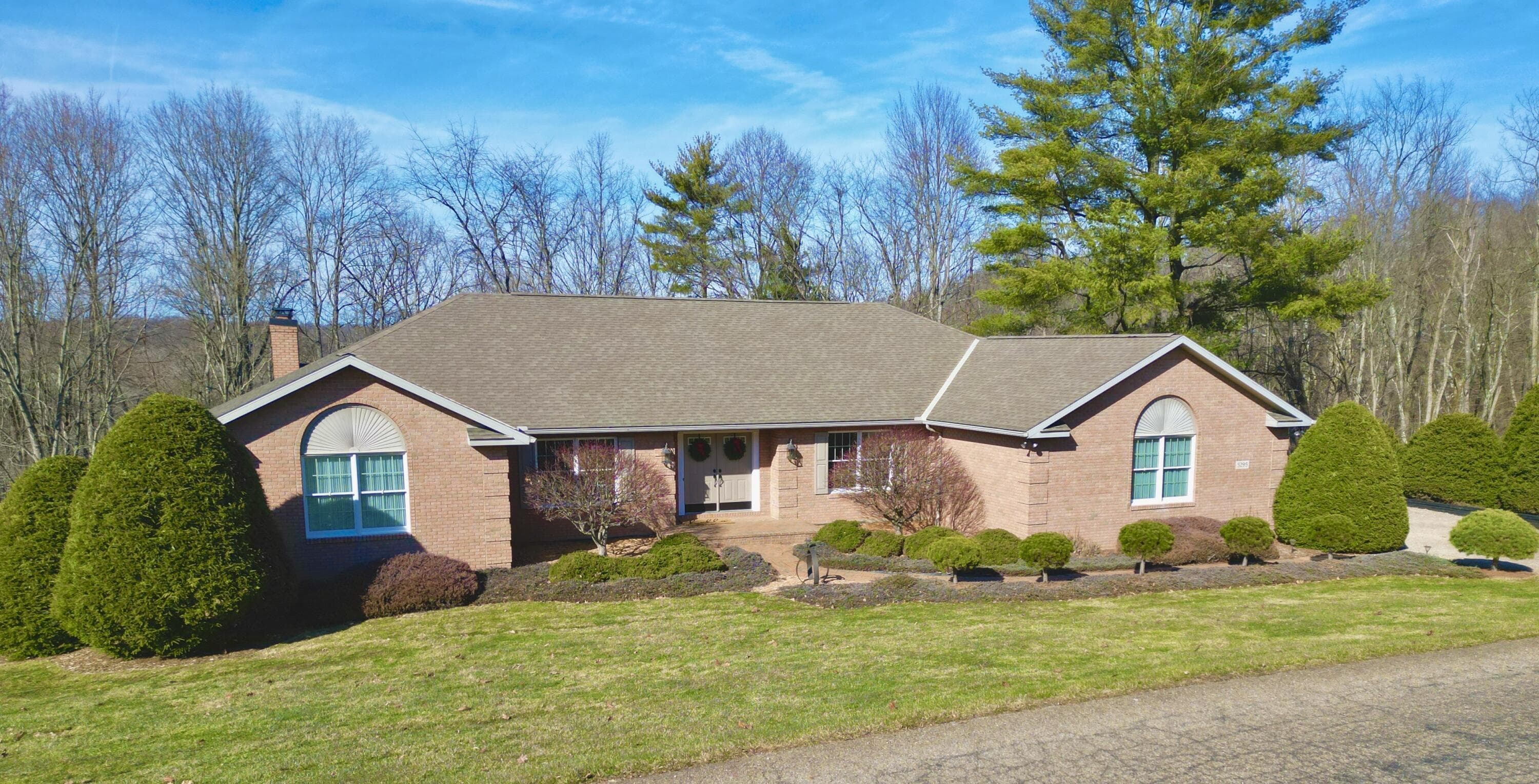5295 Milford Drive, Zanesville, OH 43701