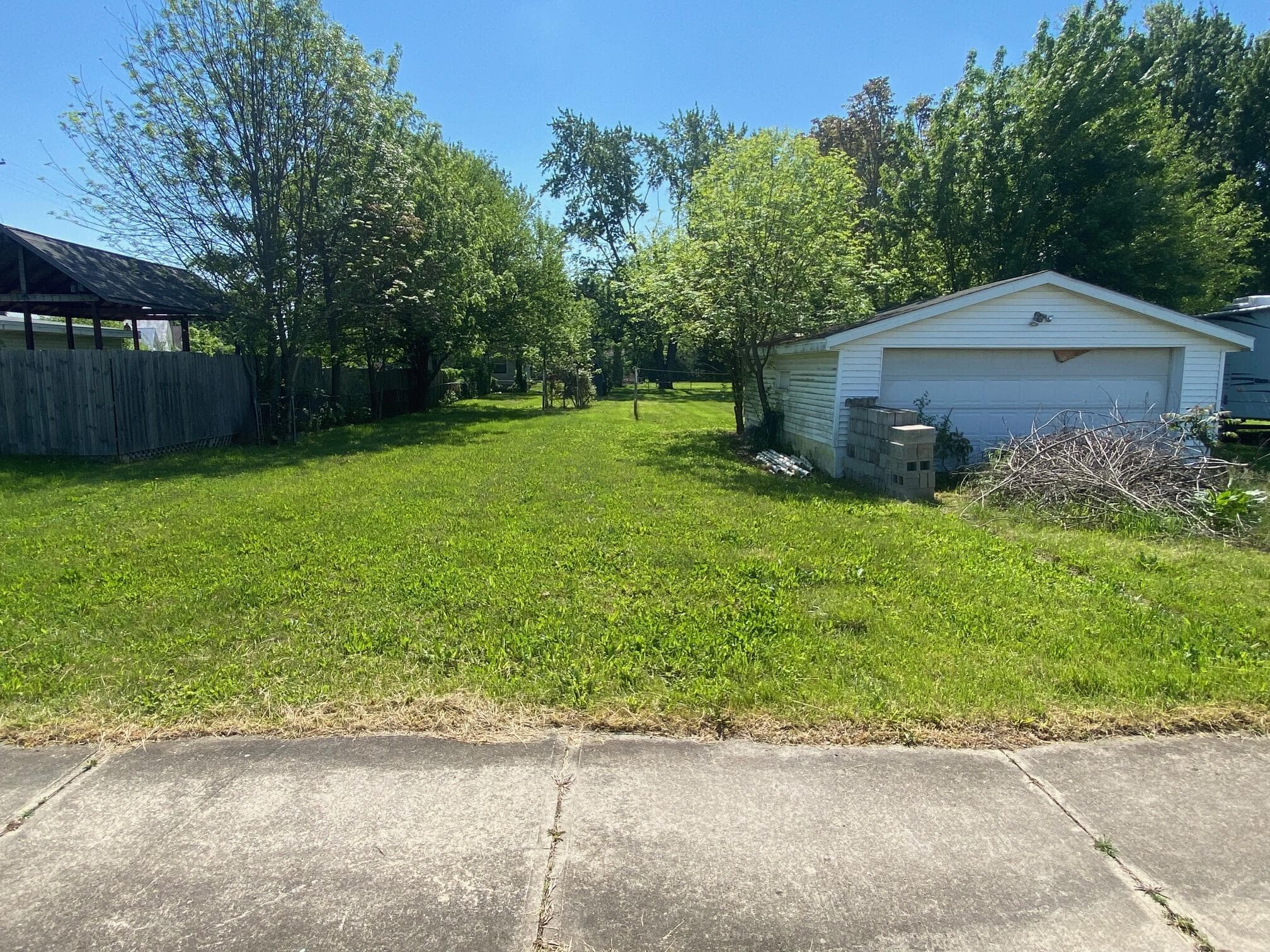 202 S Main Street, Ashley, OH 43003