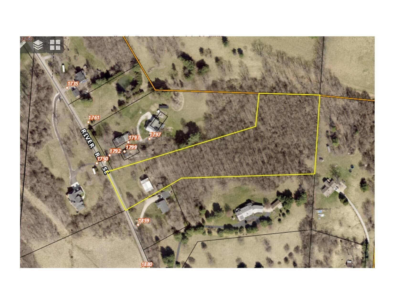1801 River Road, Granville, OH 43023