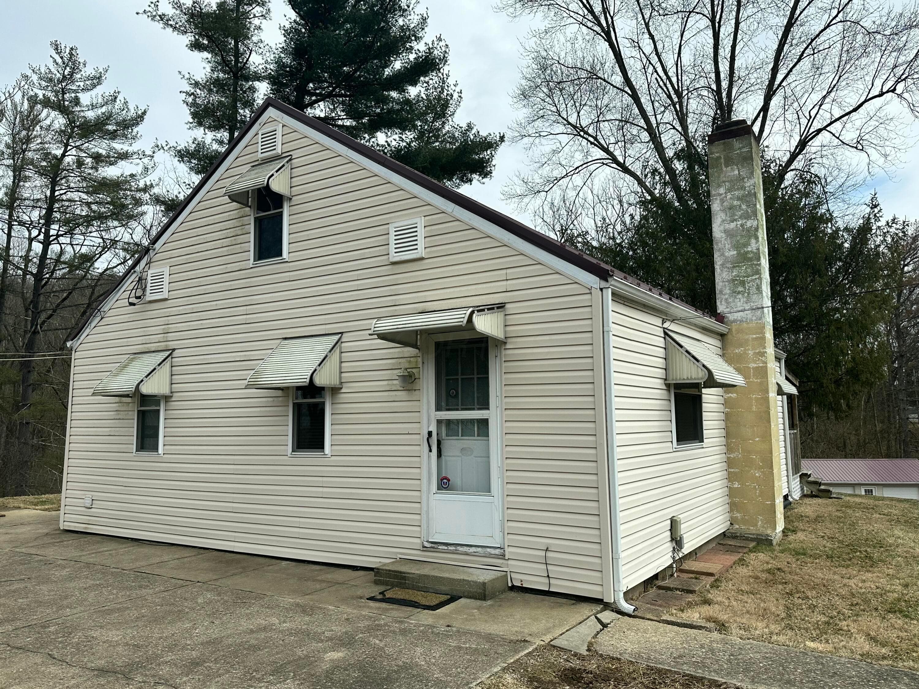 8752 N Rokeby Road NW, Mcconnelsville, OH 43756