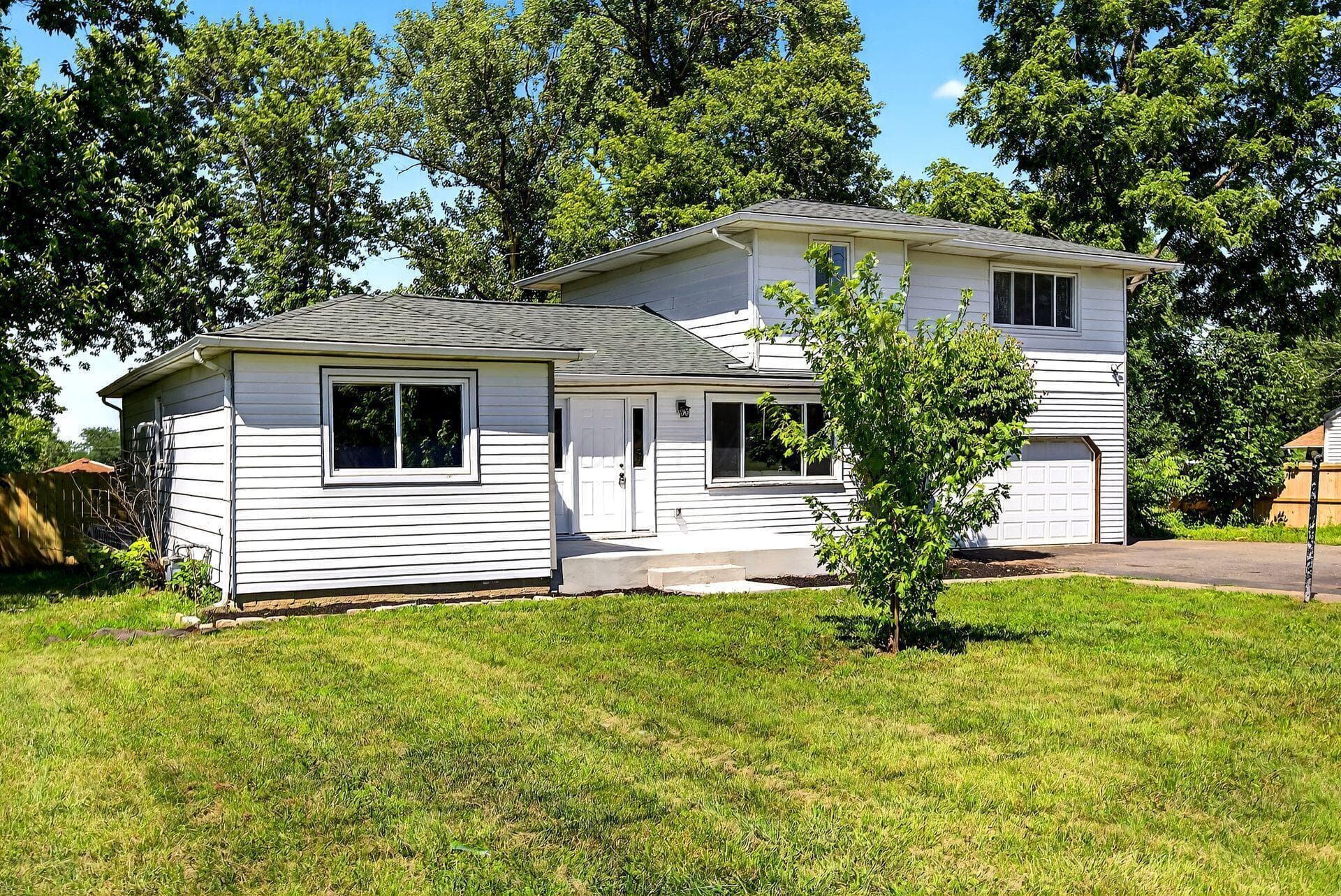 2364 Nedra Street, Grove City, OH
