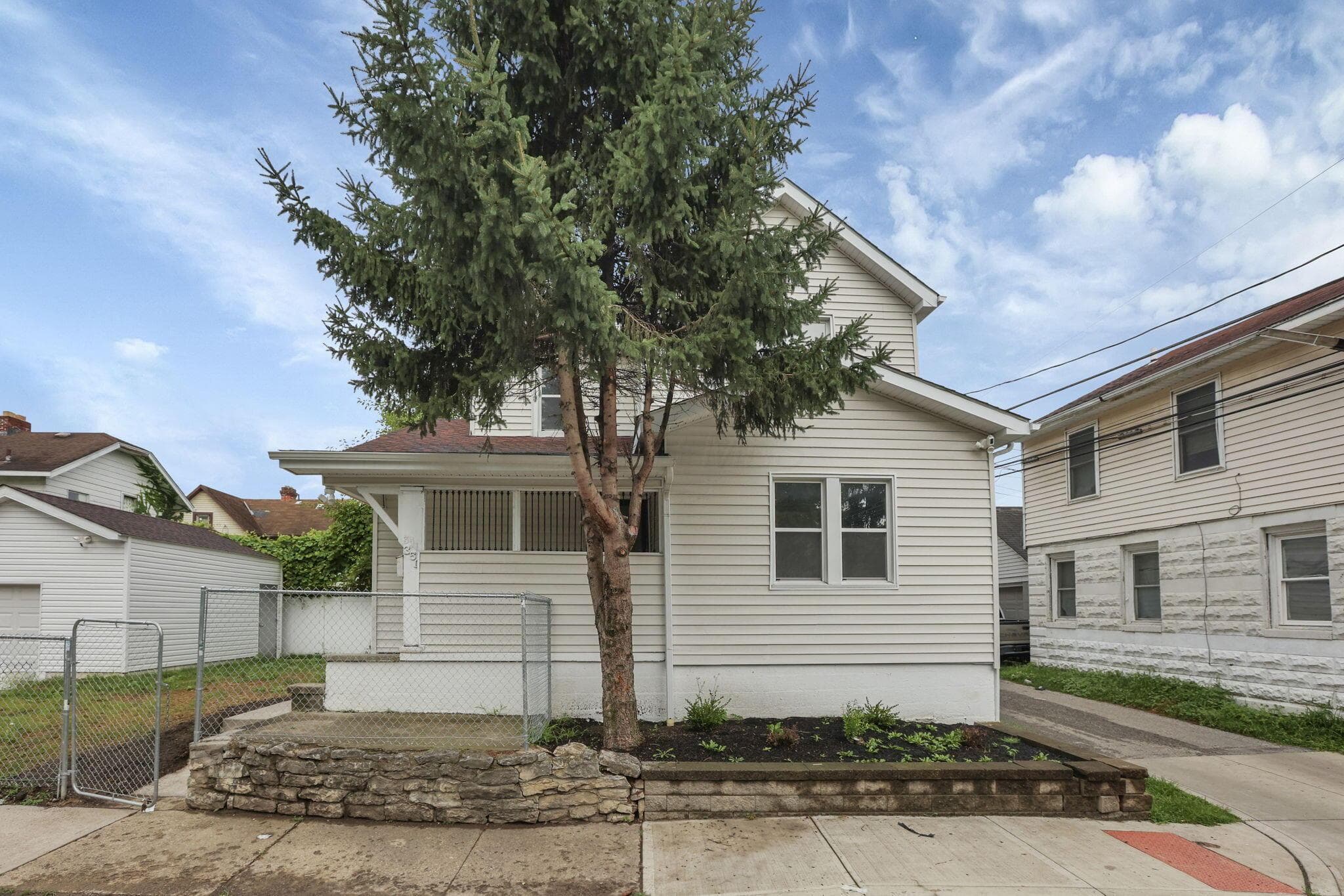 351 Dakota Avenue, Columbus, OH 43223