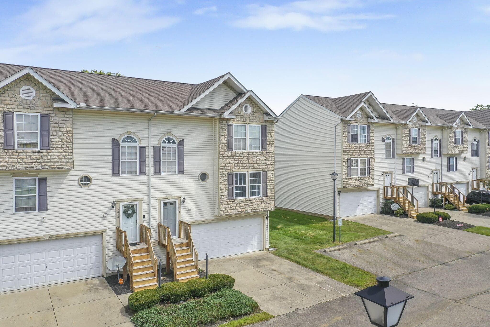5882 Abernathy Lane #5882F, Columbus, OH 43232