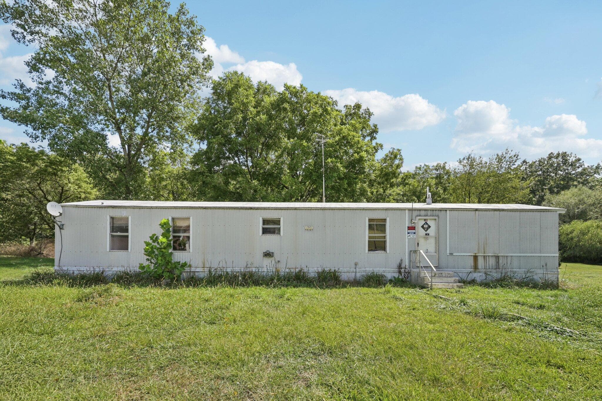 8520 Purity Road NE, Saint Louisville, OH 43071