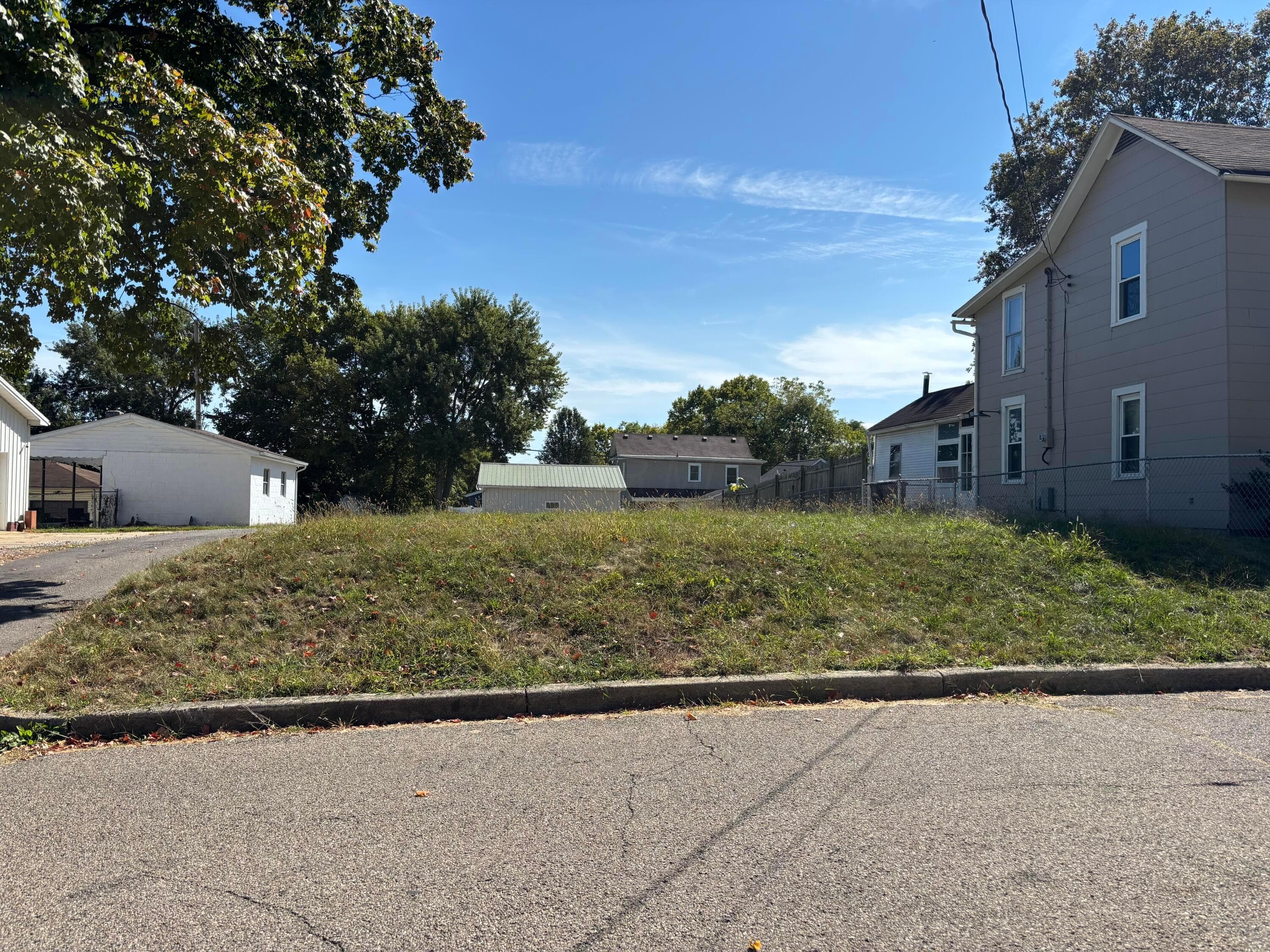 114-116 S Cedar Avenue, Lancaster, OH 43130