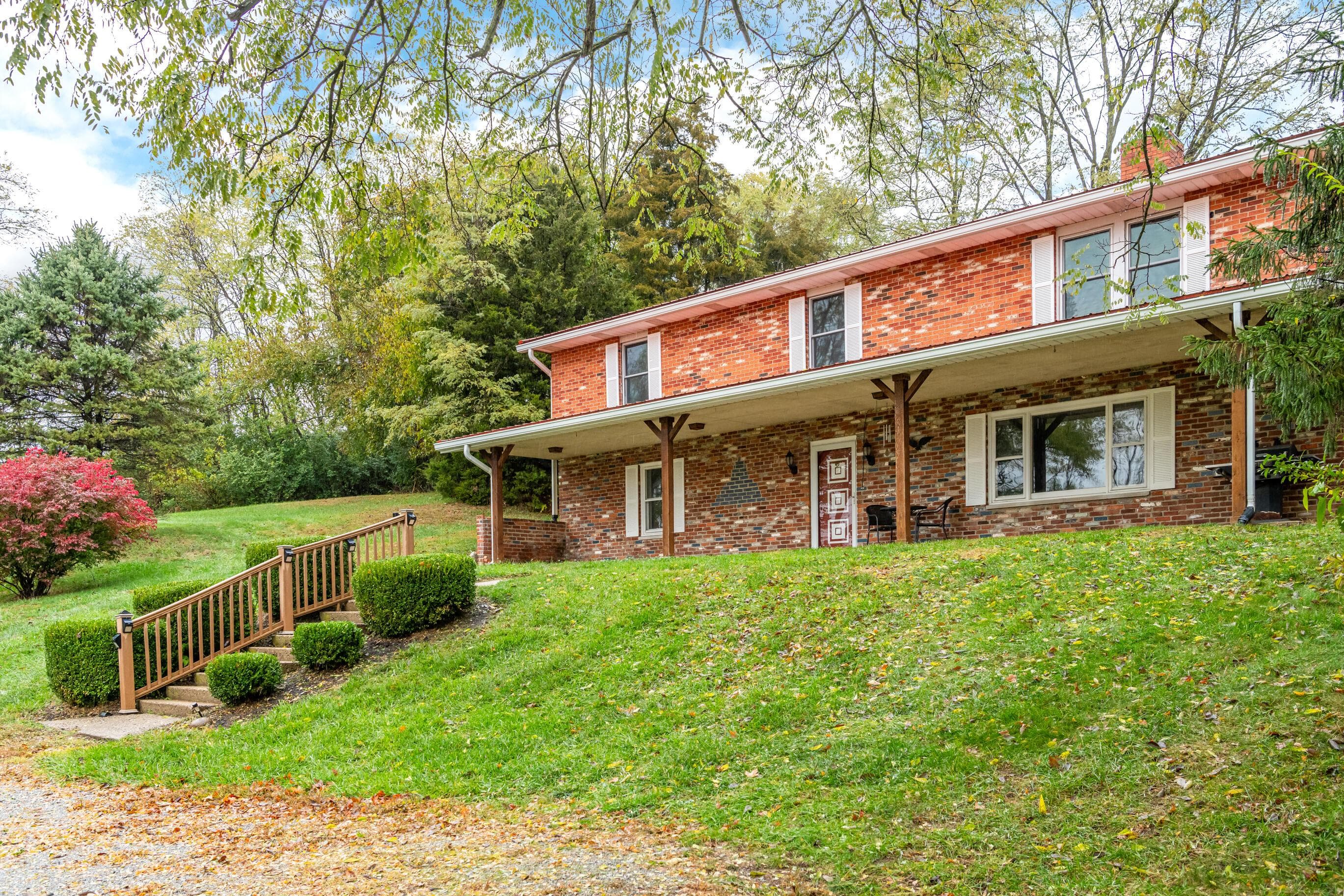 5230 W US Highway 36, Urbana, OH 43078
