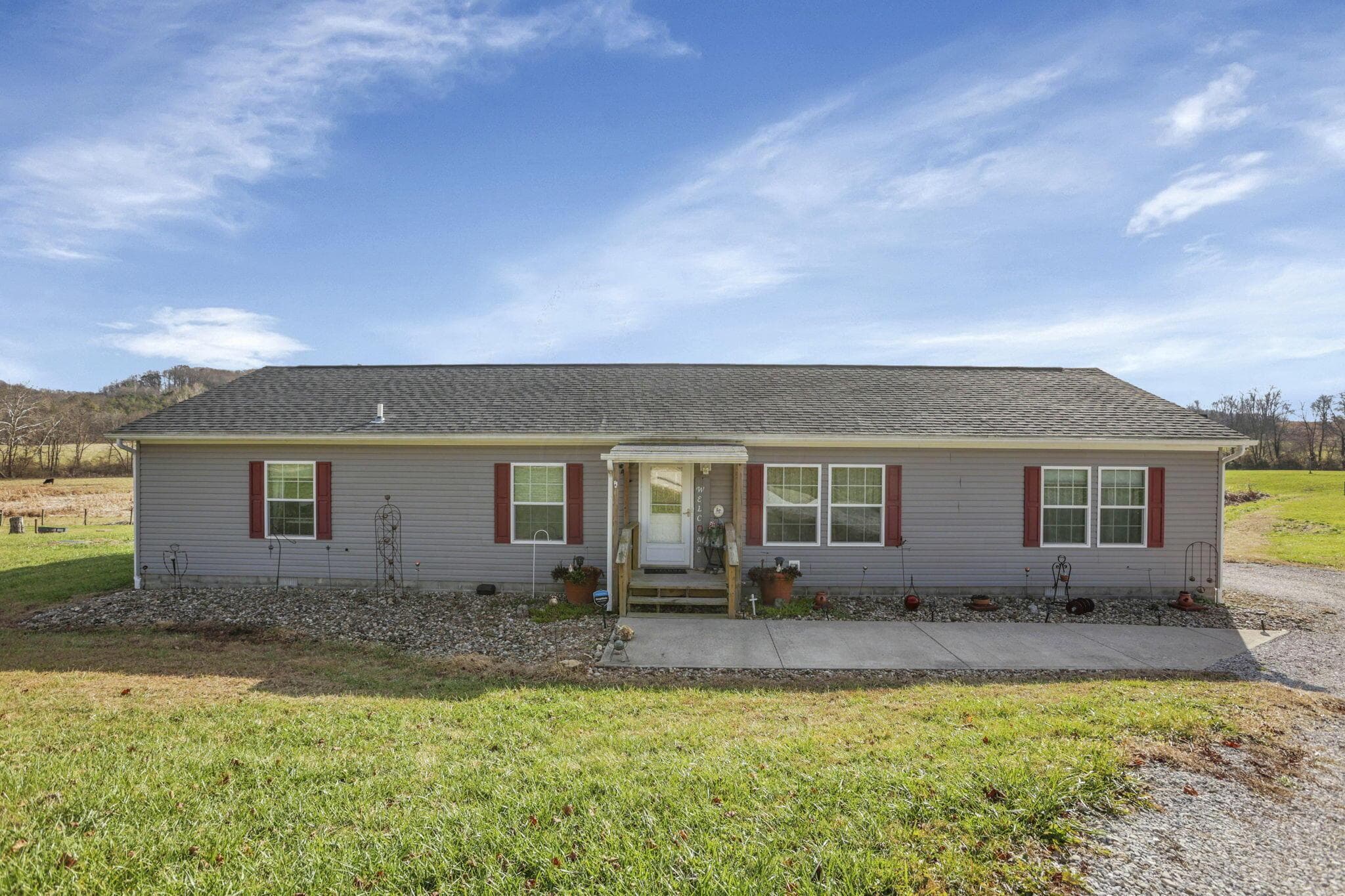 22037 State Route 180, Laurelville, OH 43135