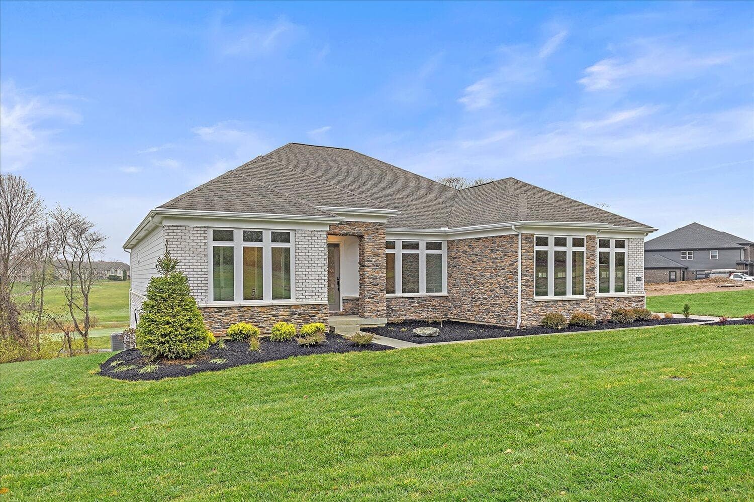 2504 Bent Grass Drive, Beavercreek, OH 45431