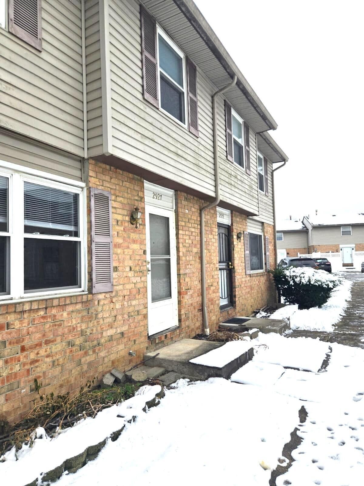 2927 Poolside Drive #10, Columbus, OH 43224