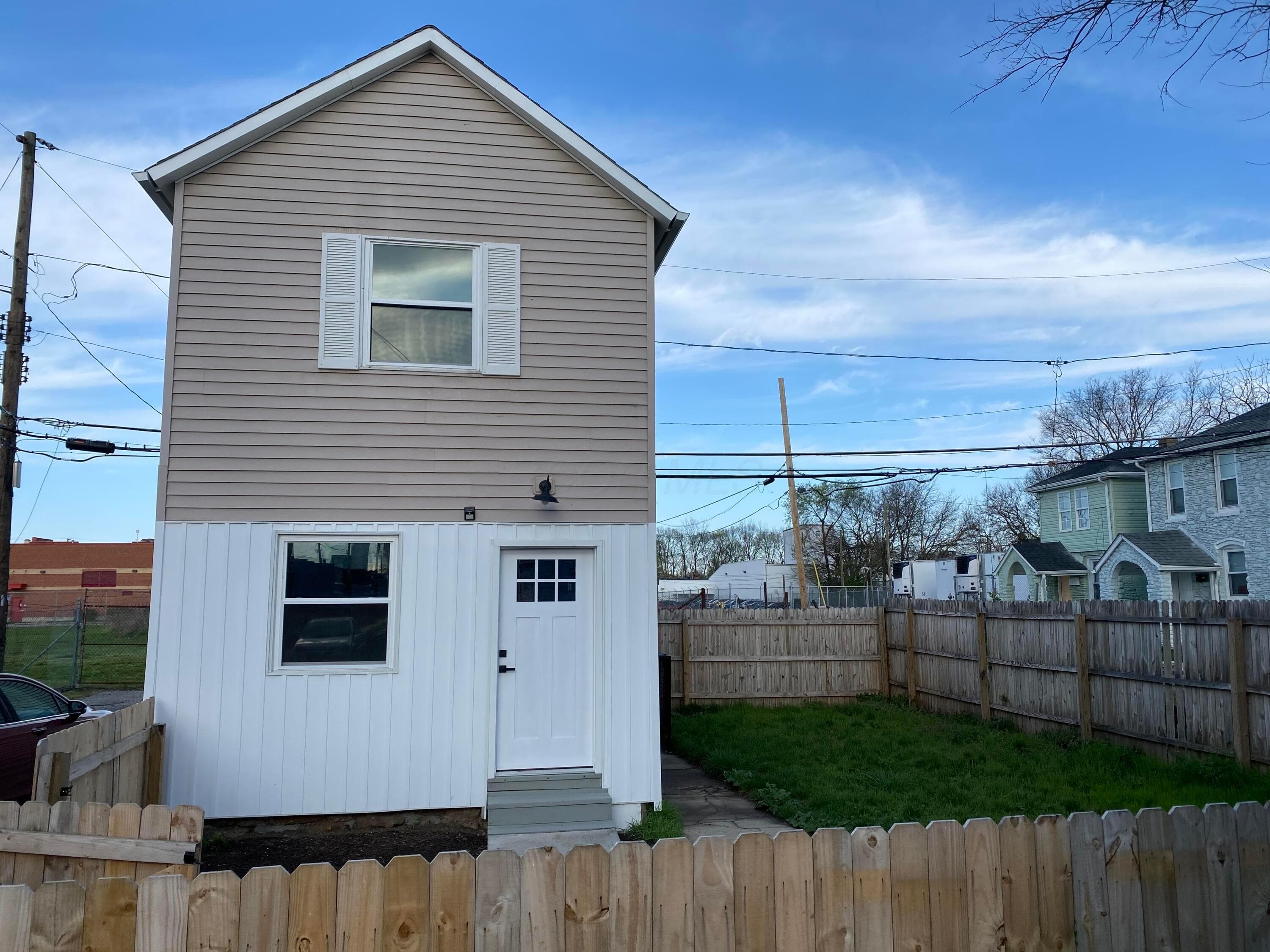 27 Rodgers Avenue, Columbus, OH 43222