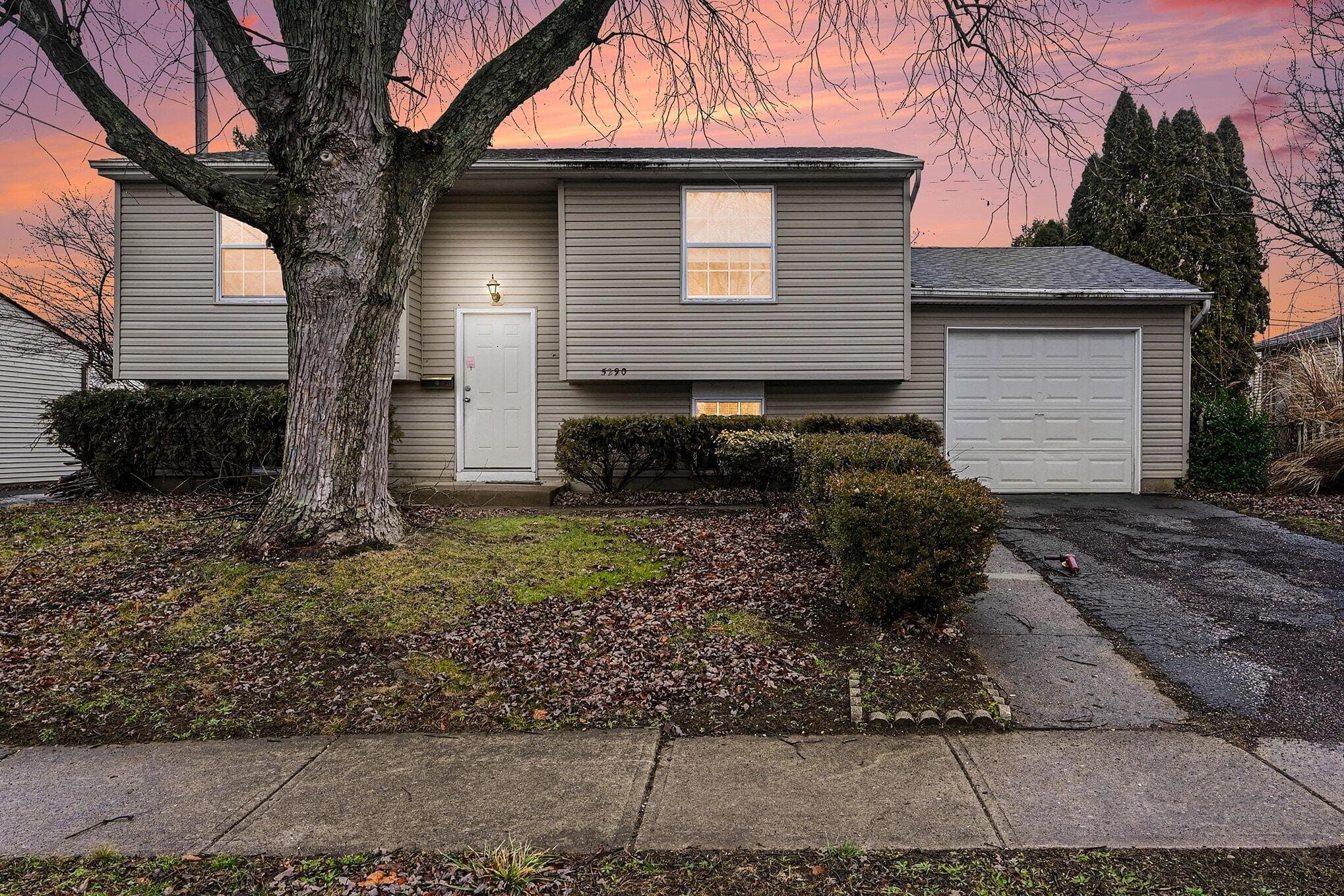 5290 Quincy Drive, Columbus, OH 43232