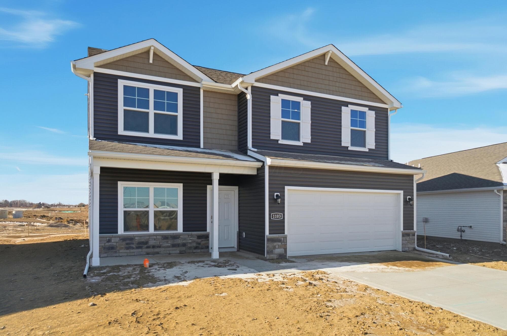 1103 Hartford Lane, London, OH 43140