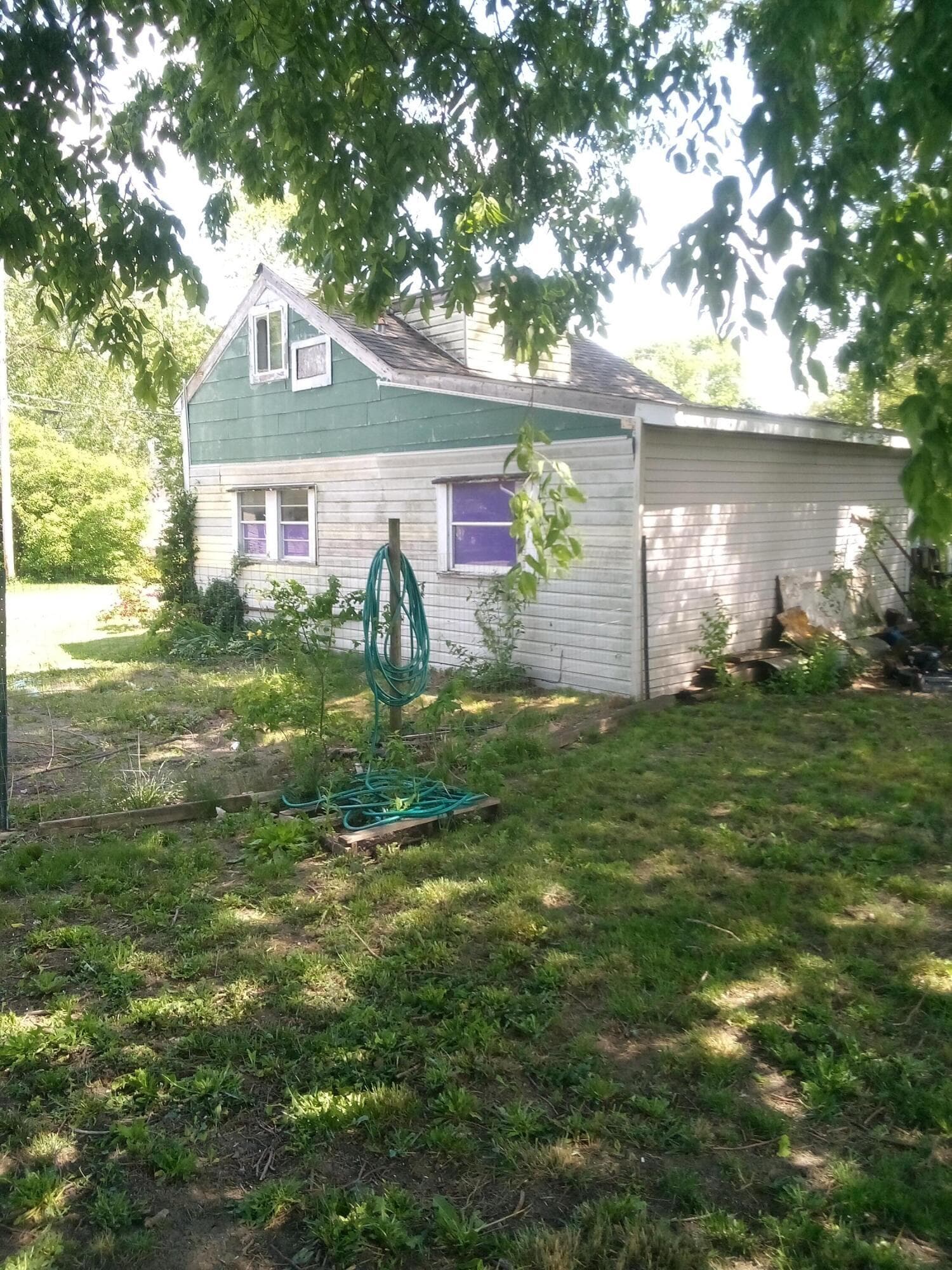405 Hedges Street, Ashville, OH 43103