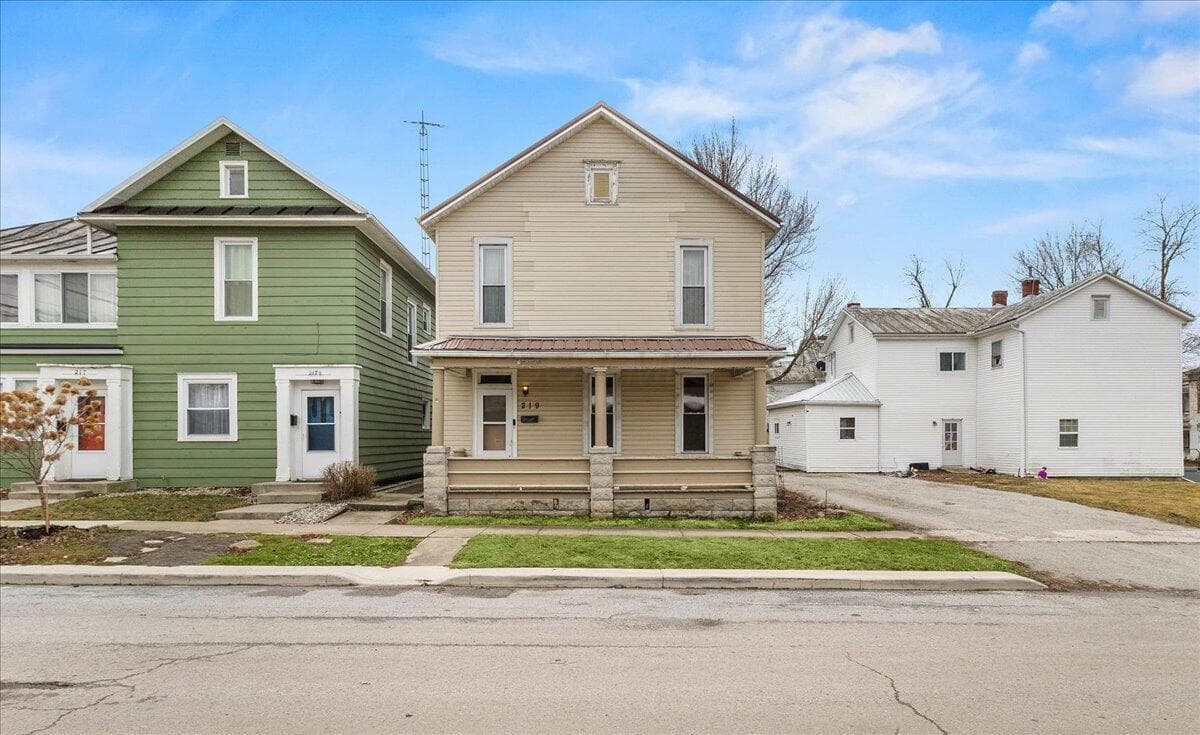 219 W Carrol Street, Kenton, OH 43326