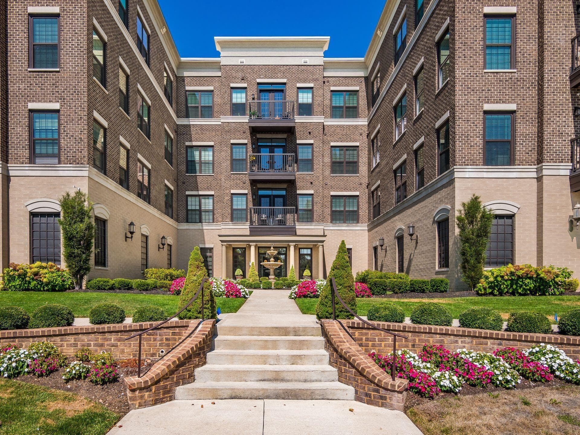 1670 E Broad Street #309, Columbus, OH 43203
