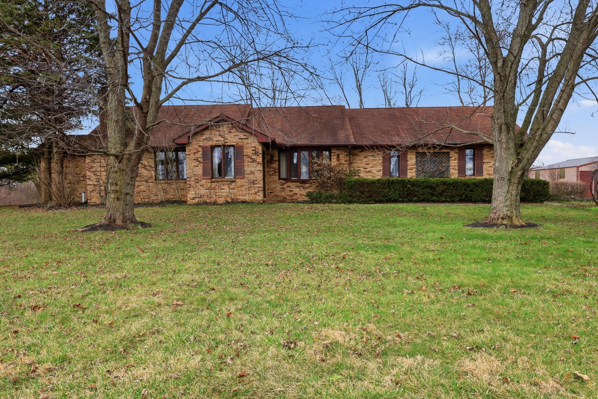4375 State Route 38 NE, London, OH 43140