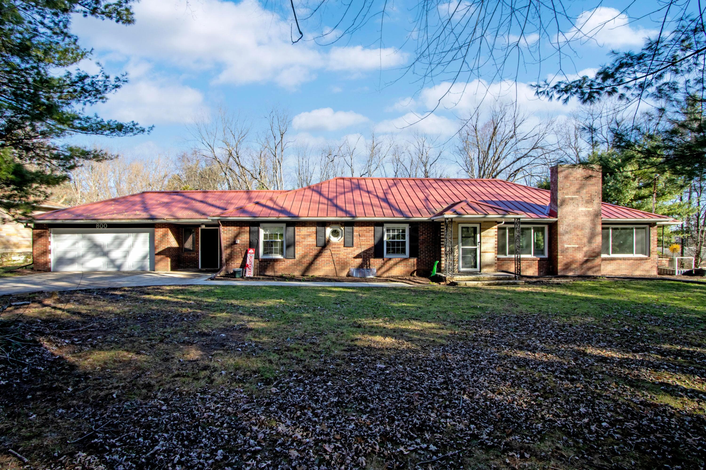 800 W Main Street, Loudonville, OH
