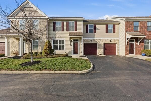 1656 Nature Drive #22, Grove City, OH 43123