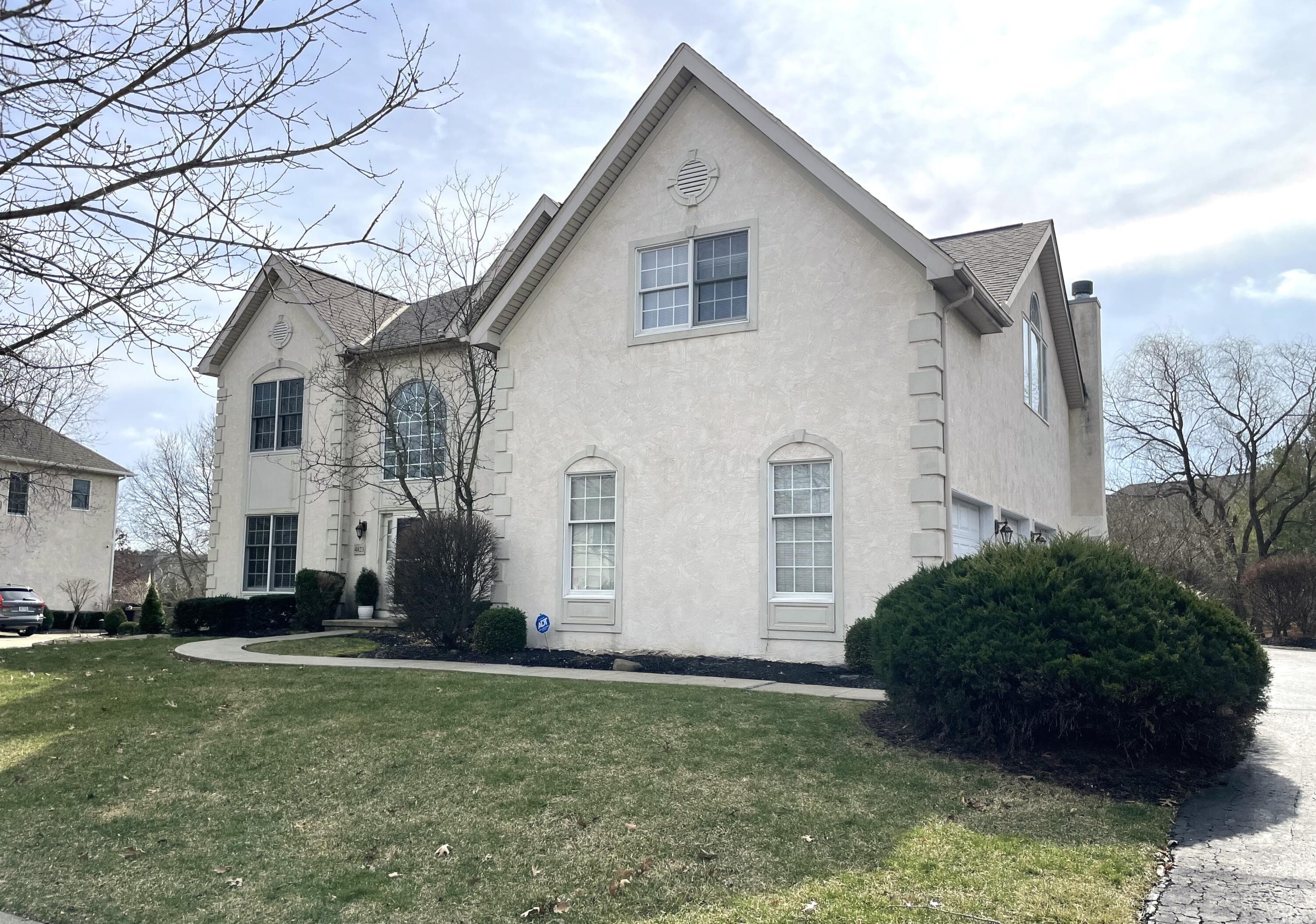 4823 Vista Ridge Drive, Dublin, OH 43017