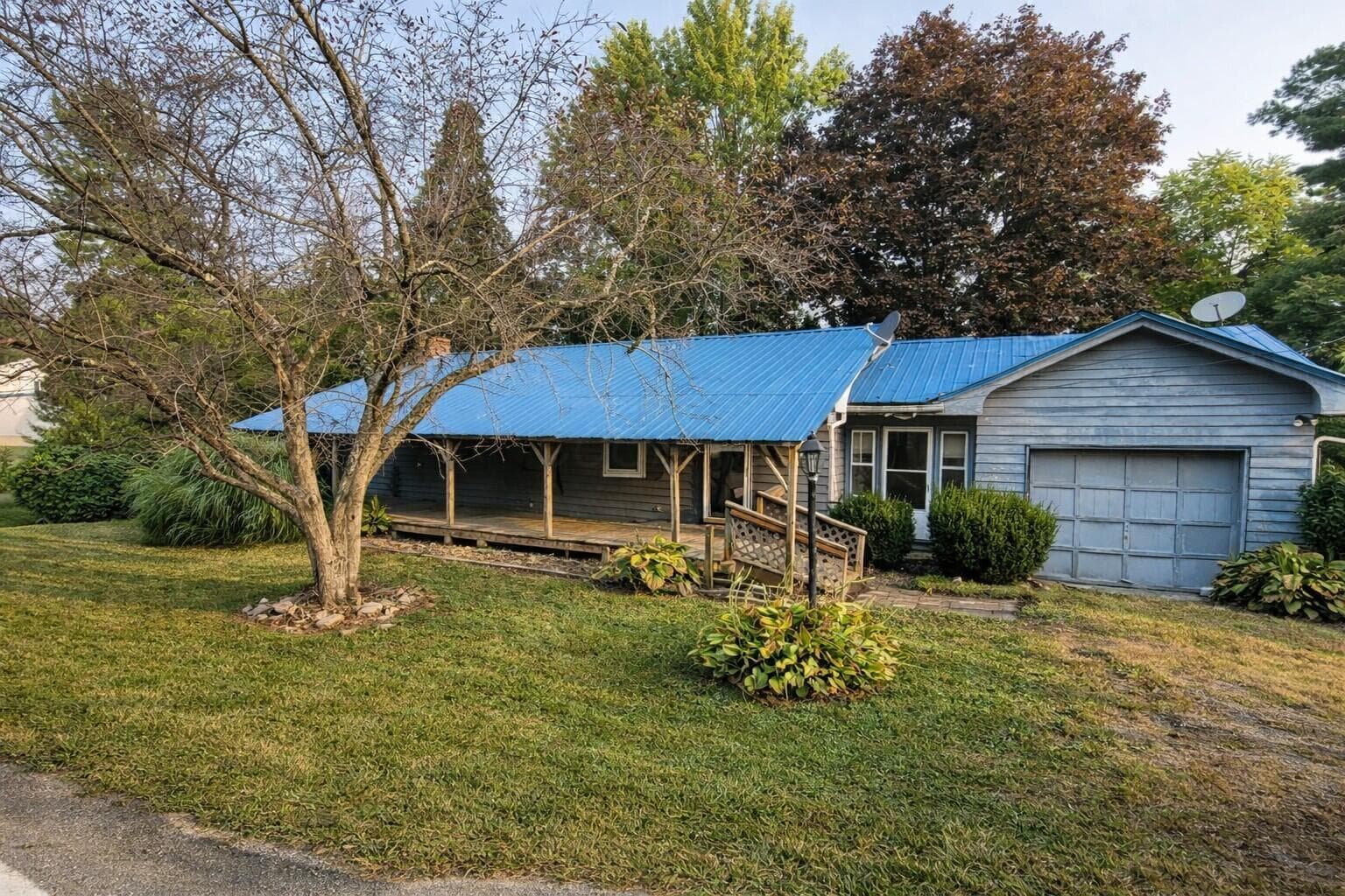 16251 State Route 678, Rockbridge, OH 43149