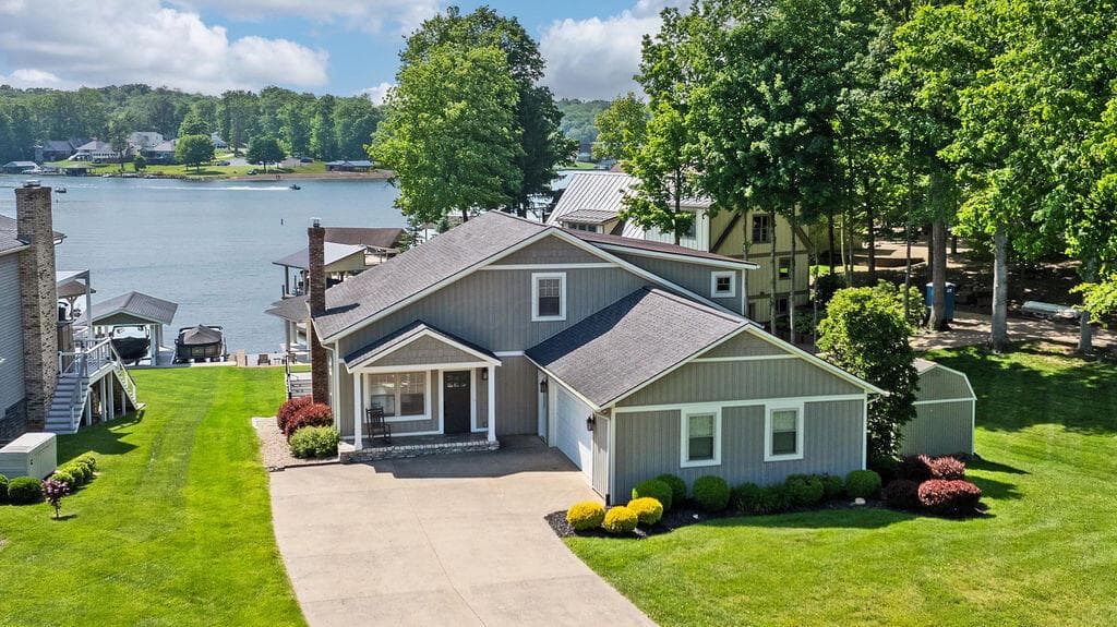 4053 Apple Valley Drive, Howard, OH 43028