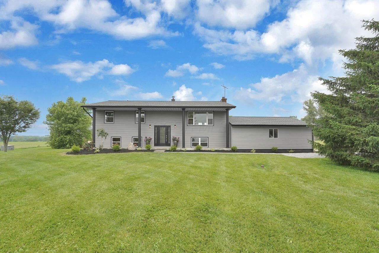 13332 Johnstown Utica Road, Johnstown, OH