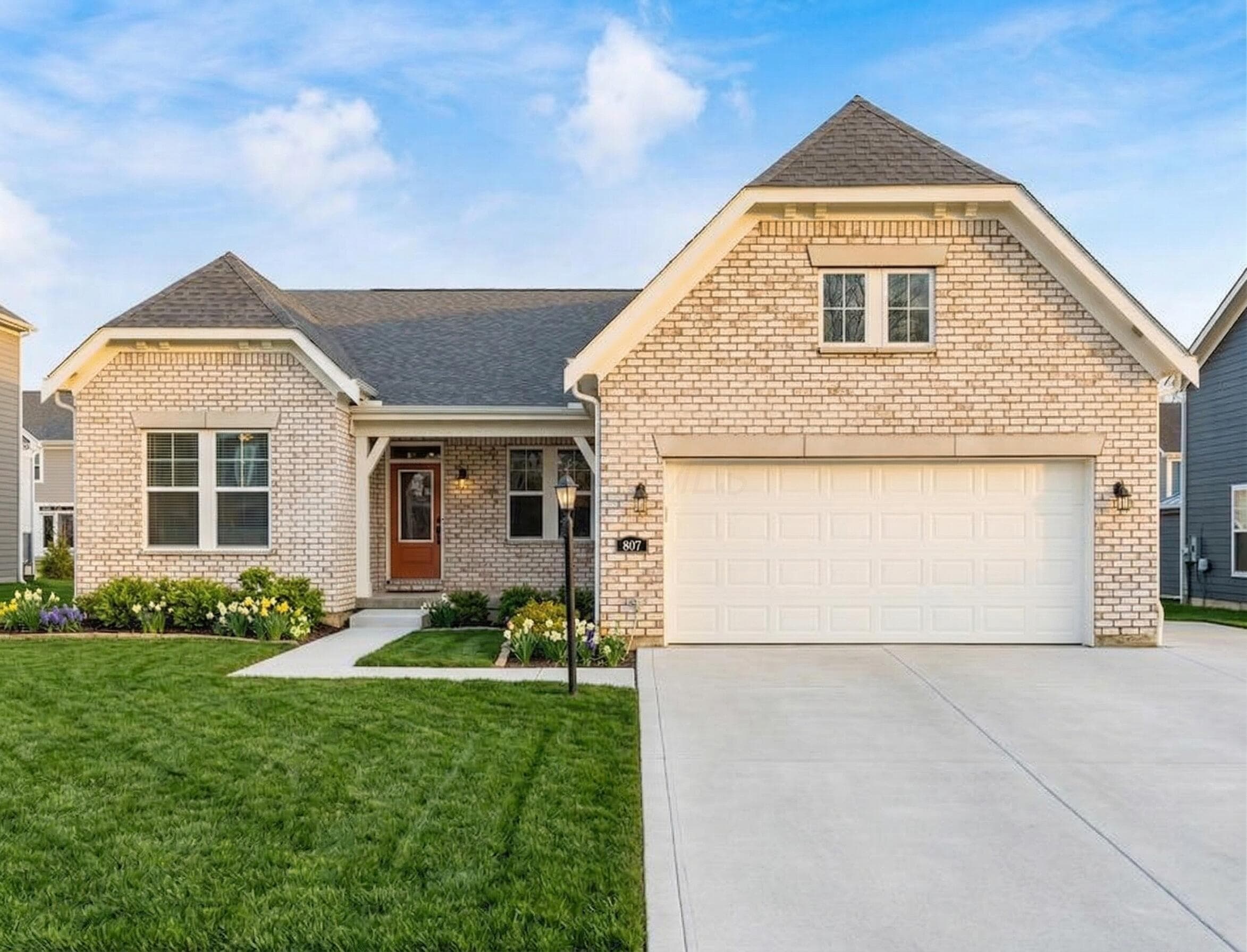 807 Littleton Drive, Pickerington, OH 43147