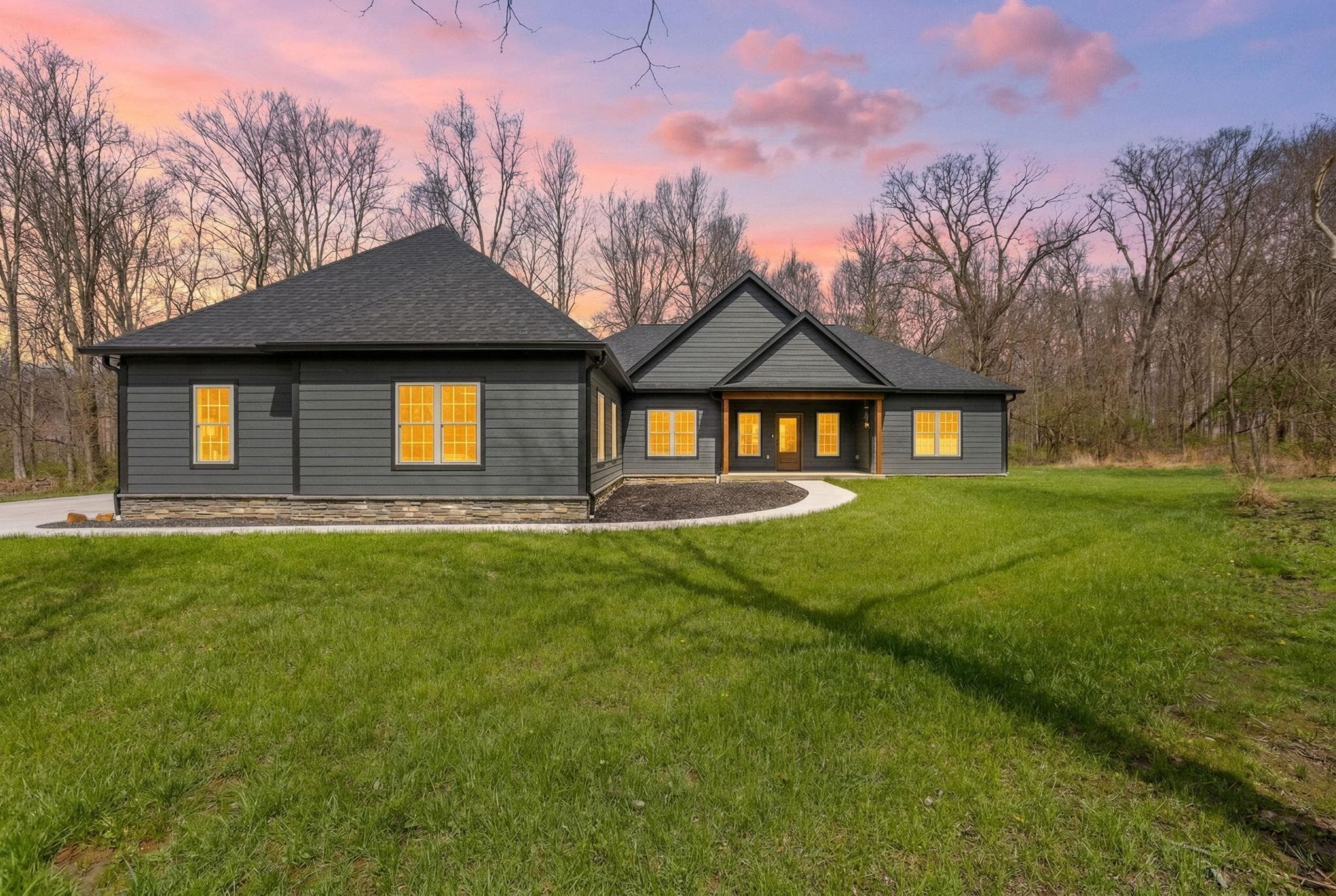 271 Alan Way, Canal Winchester, OH 43110