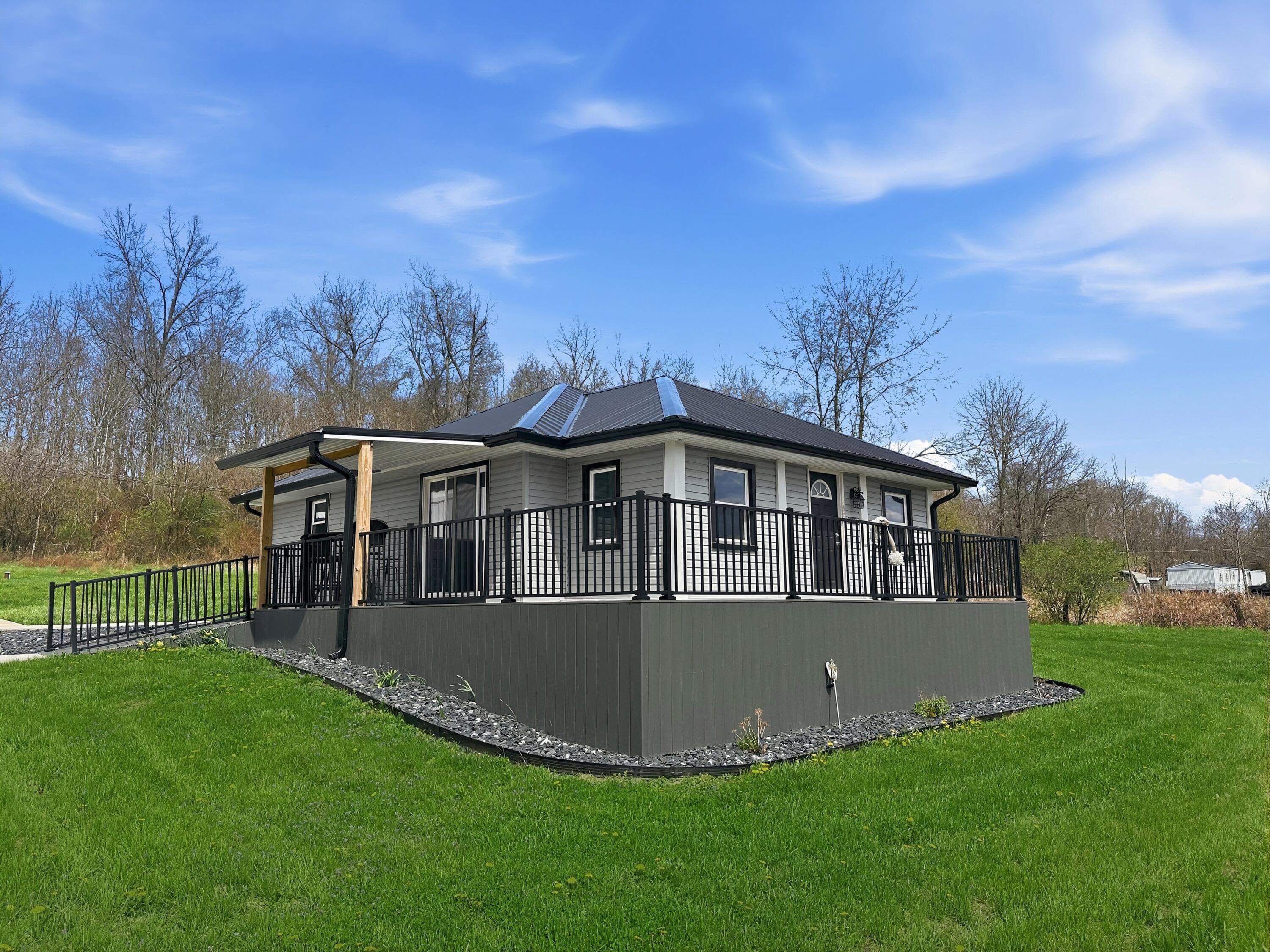 3227 State Route 37 E, Junction City, OH