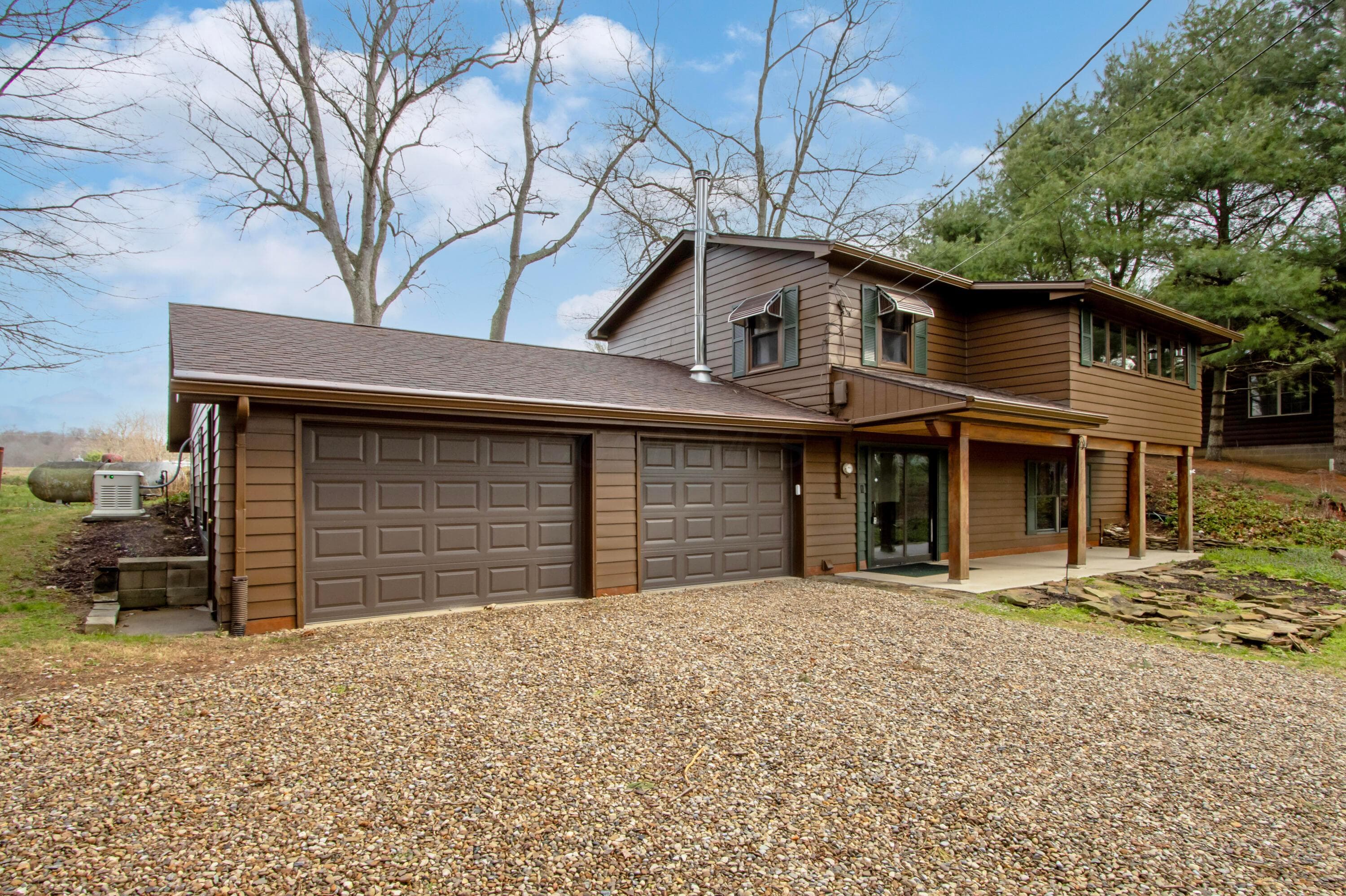 4225 Covert Road, Perrysville, OH