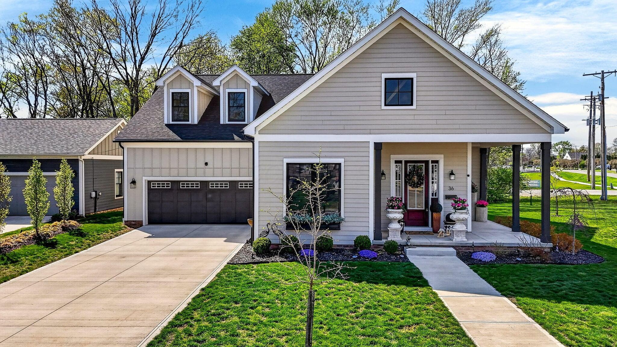 36 N Clinton Street, Canal Winchester, OH 43110