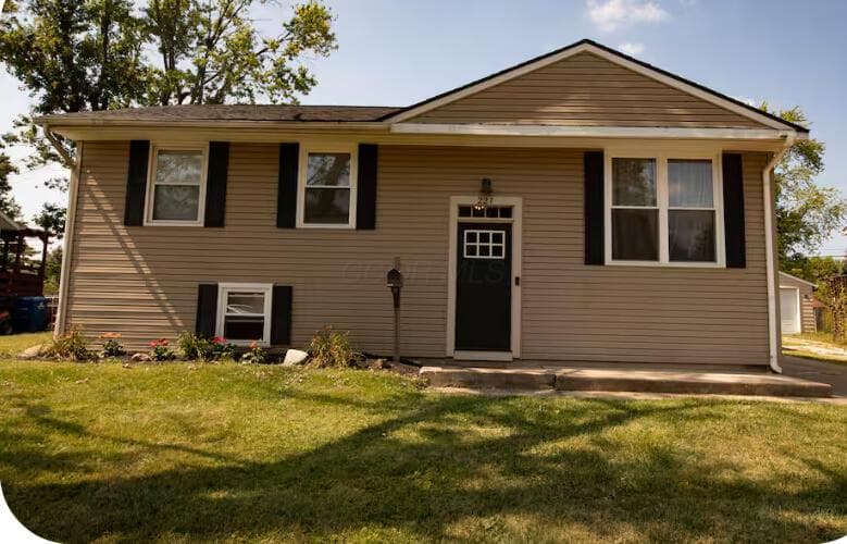 221 Lincolnshire Road, Columbus, OH 43230