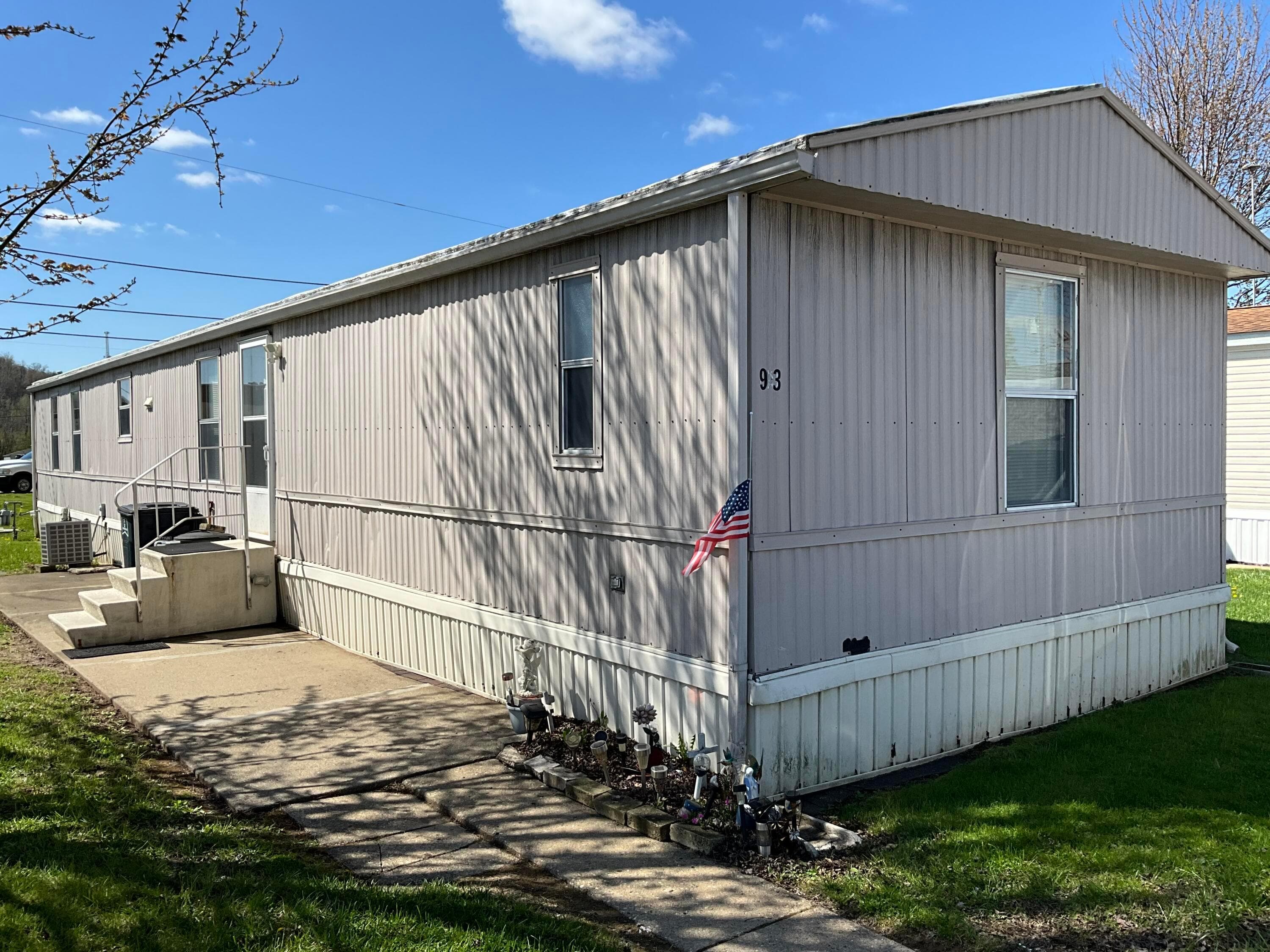 1660 E Main Street, Lancaster, OH 43130