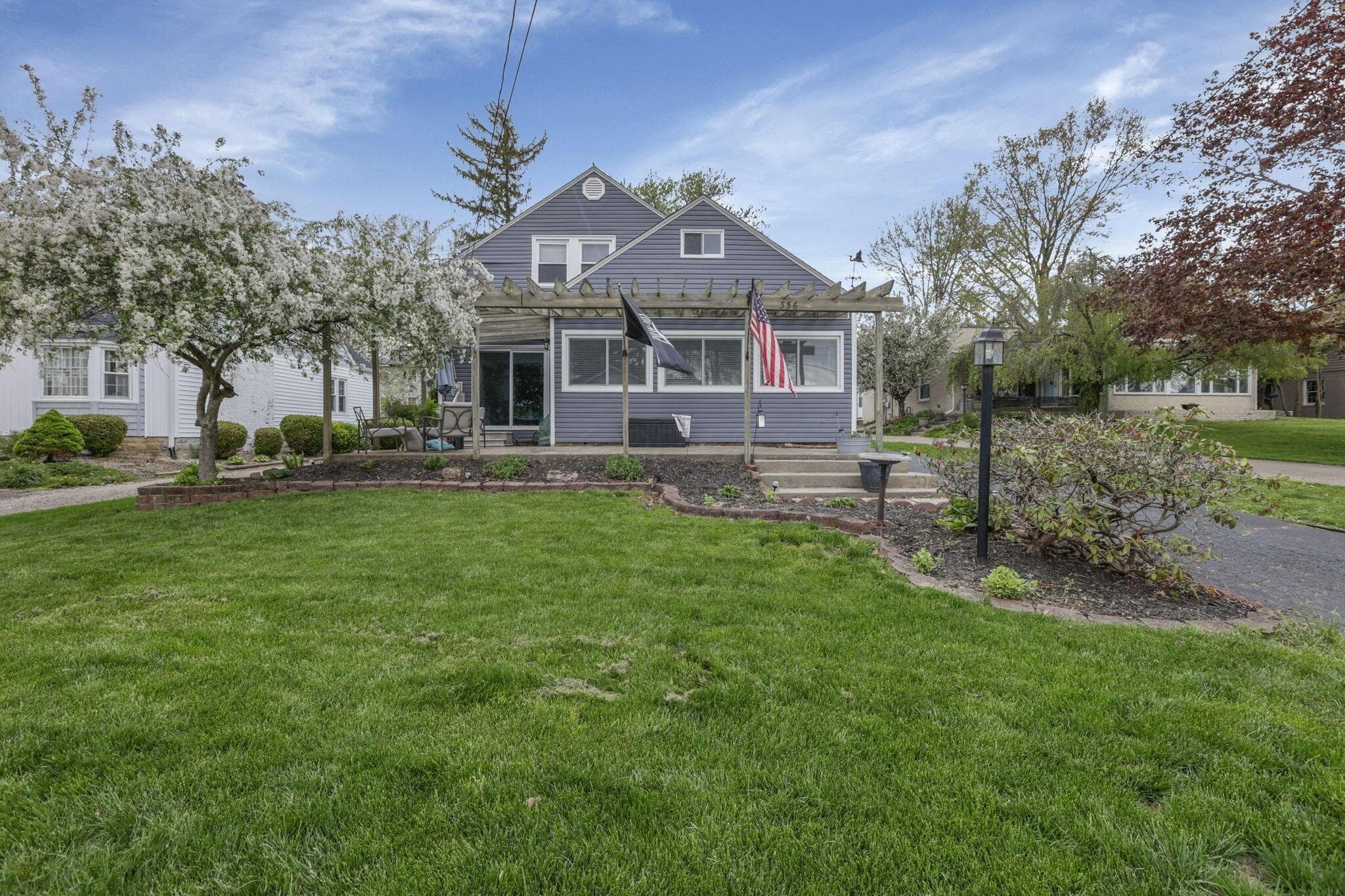 356 Lakeshore Drive W, Hebron, OH 43025