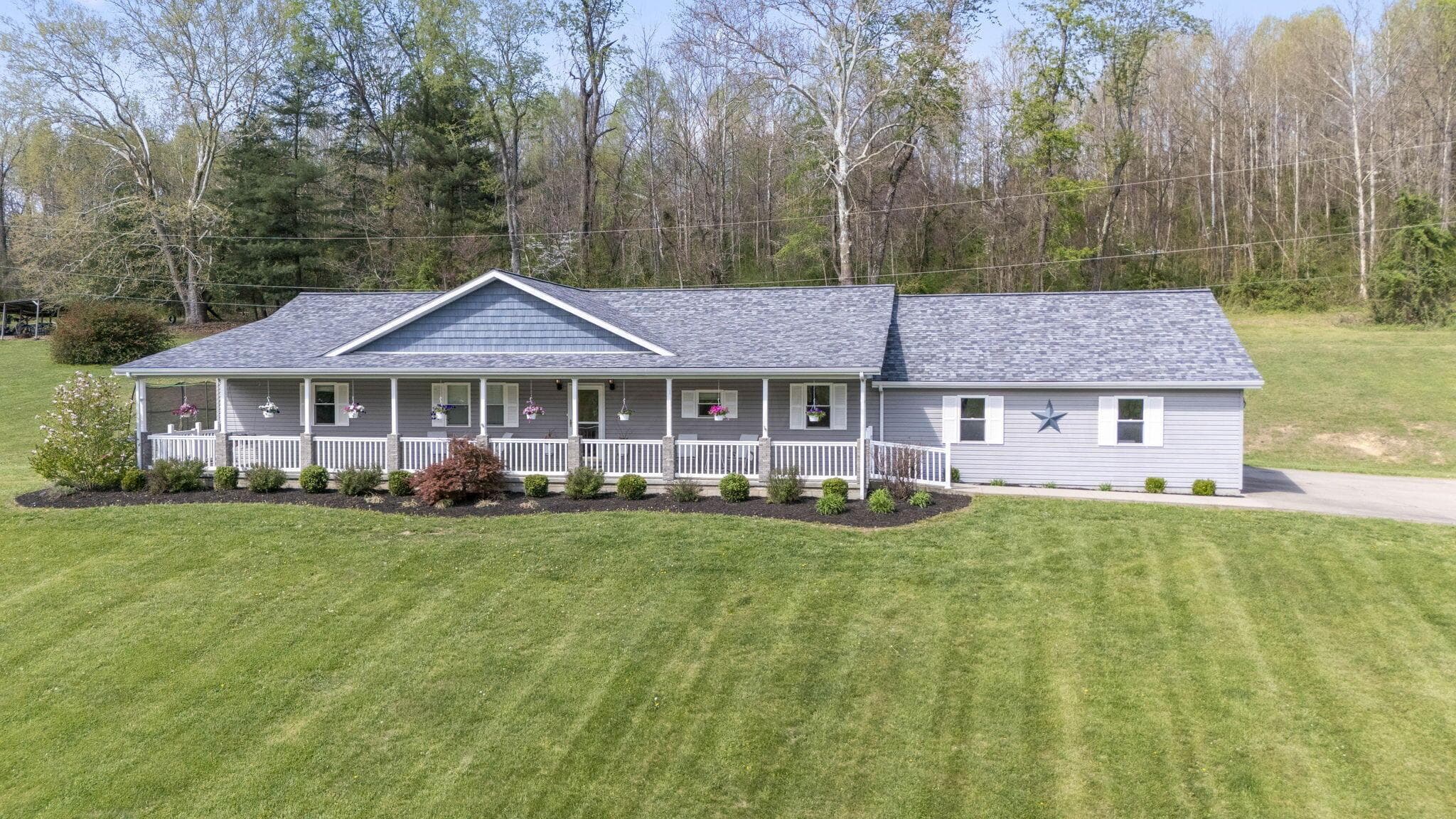 323 Bronx Corner Road, Ray, OH