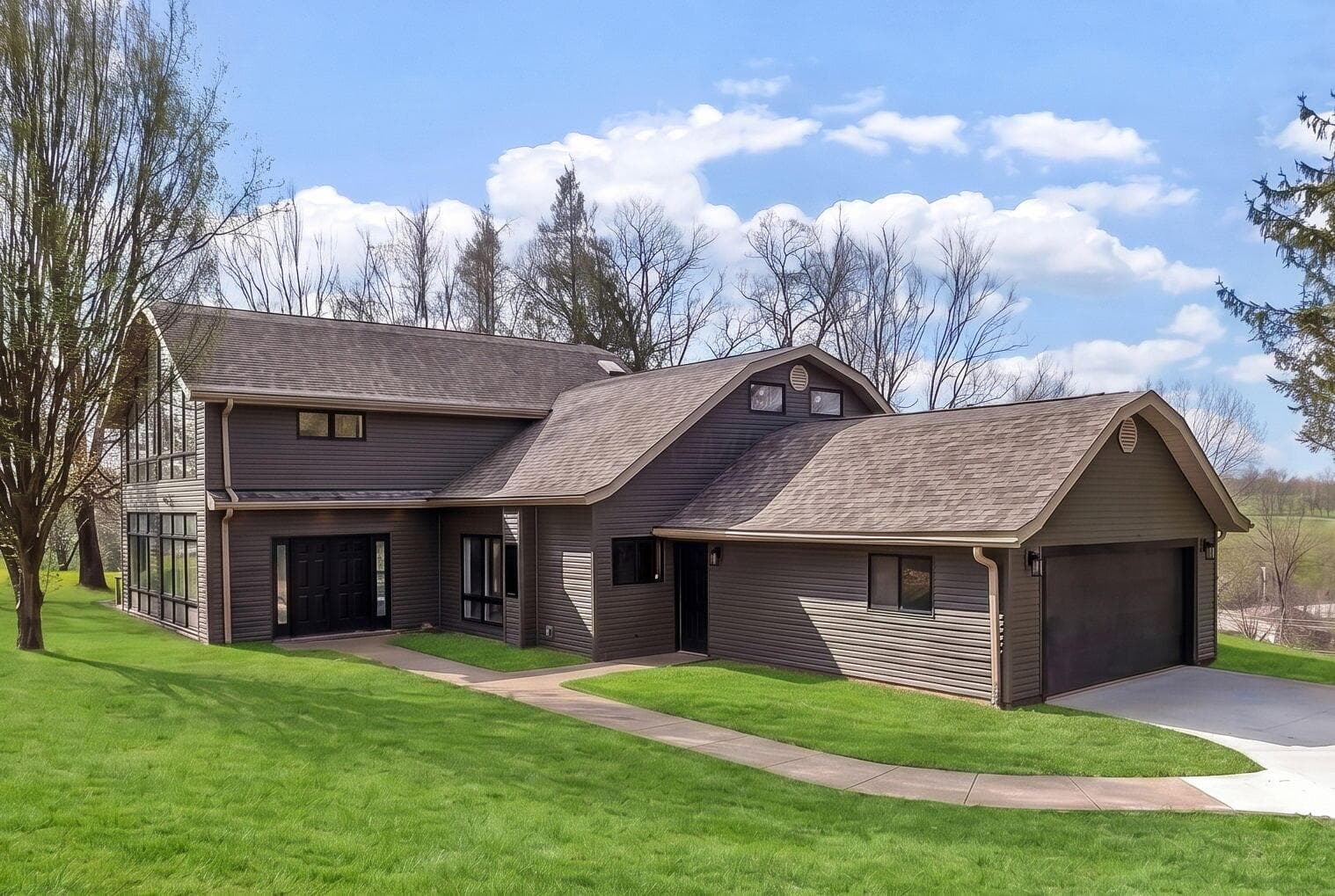 3388 Meadow Road, Cambridge, OH 43725