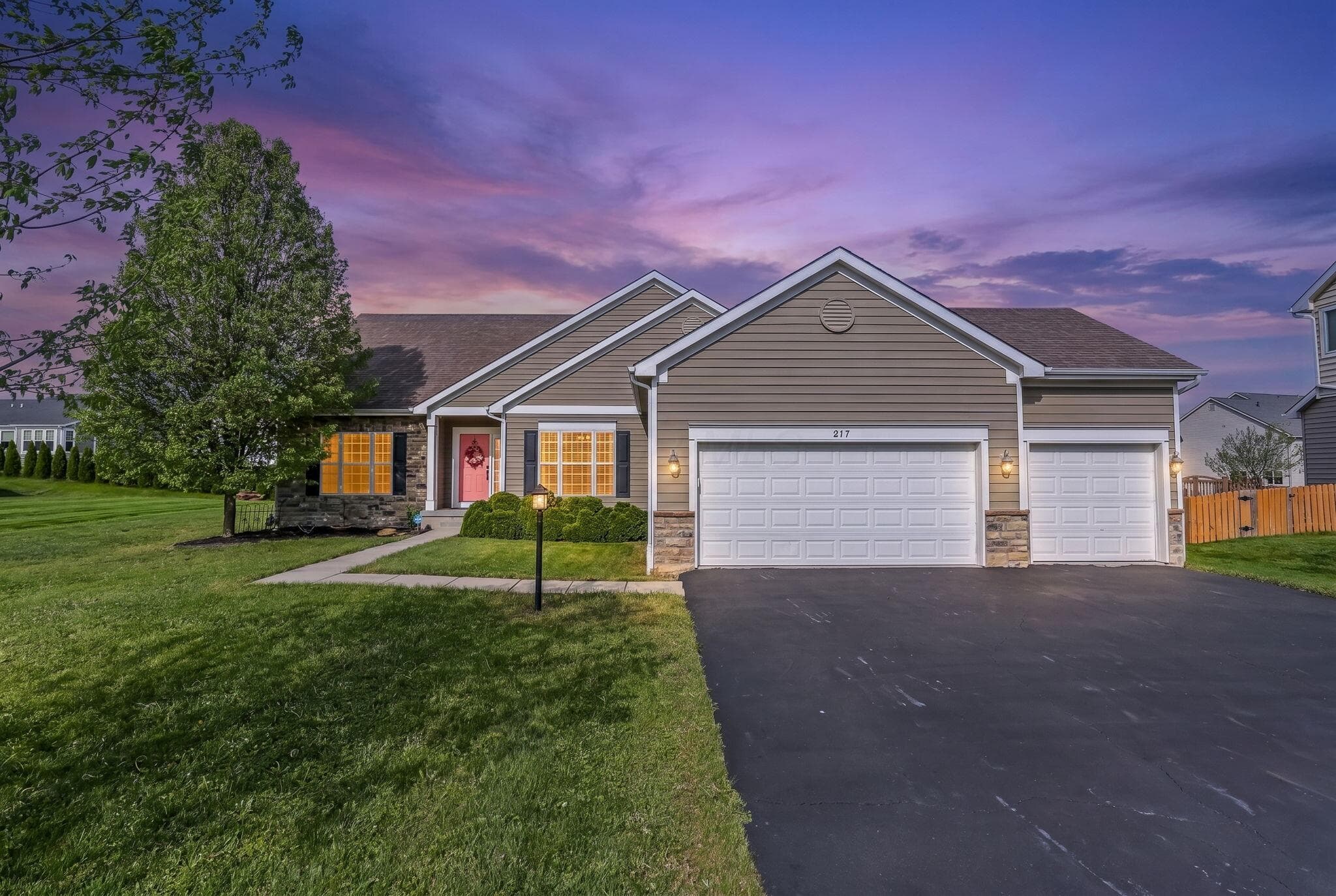 217 Warbler Court, Pickerington, OH 43147