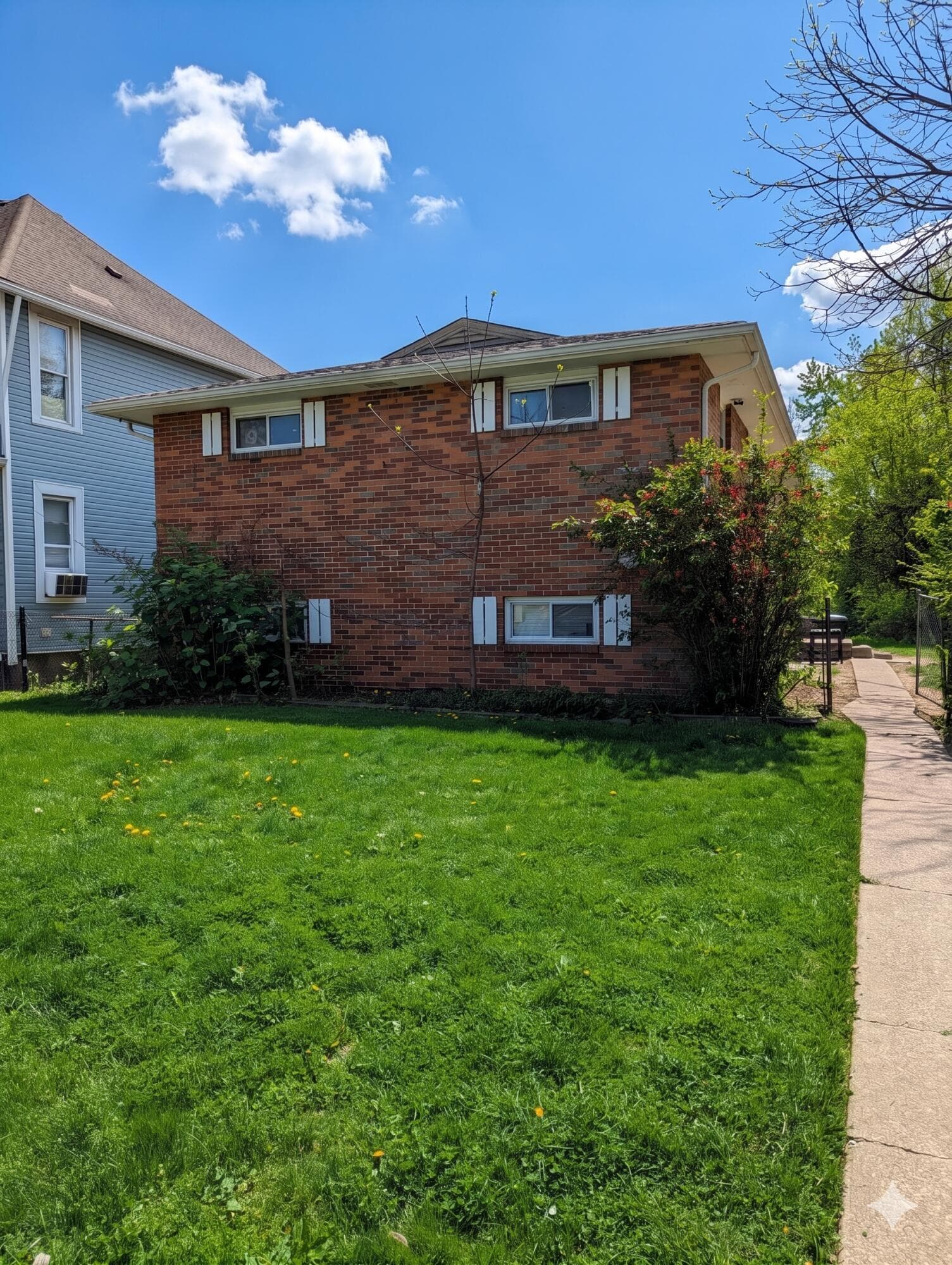 1967 Denune Avenue, Columbus, OH 43211