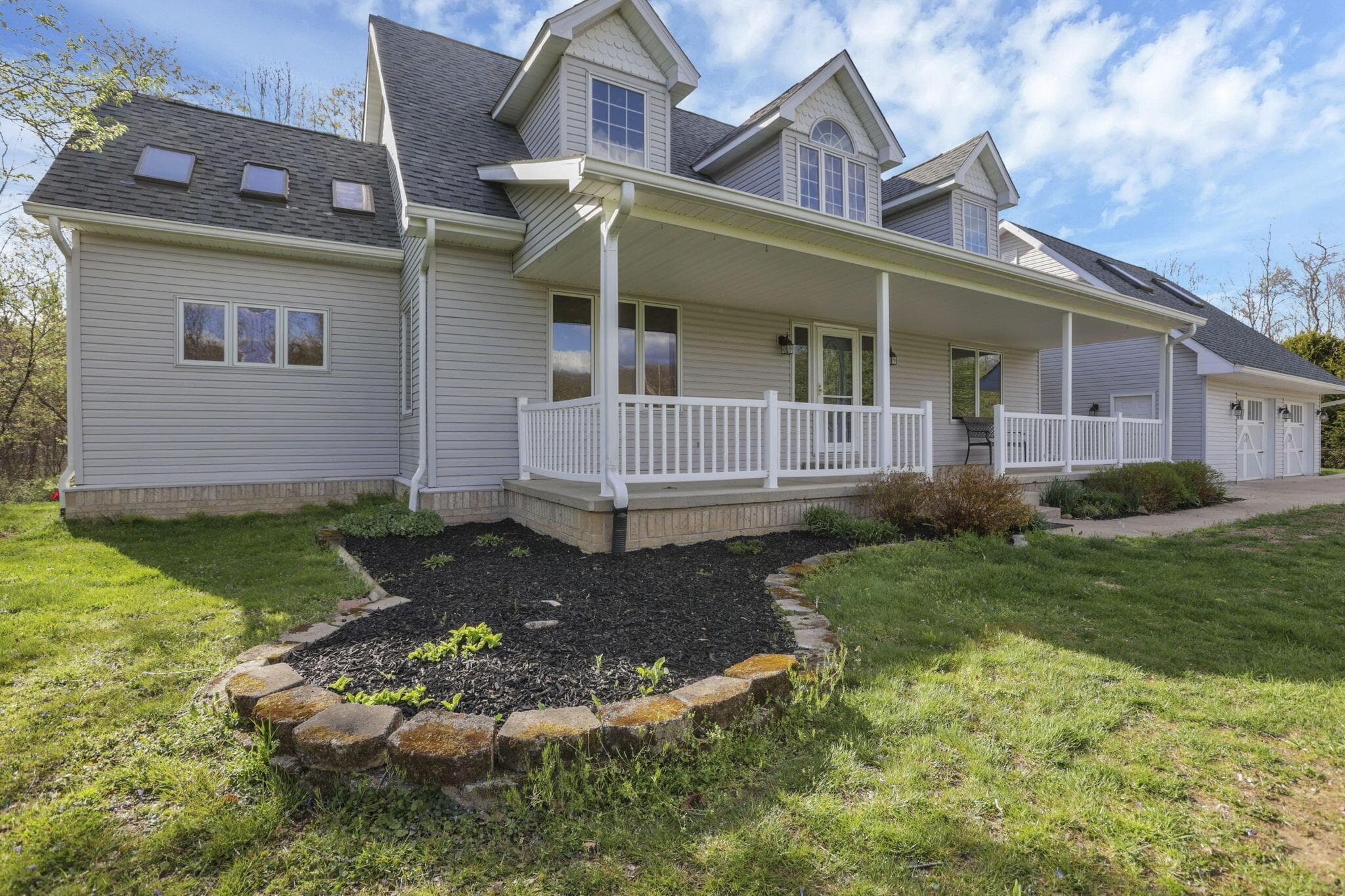 67230 Creek Road, McArthur, OH 45651
