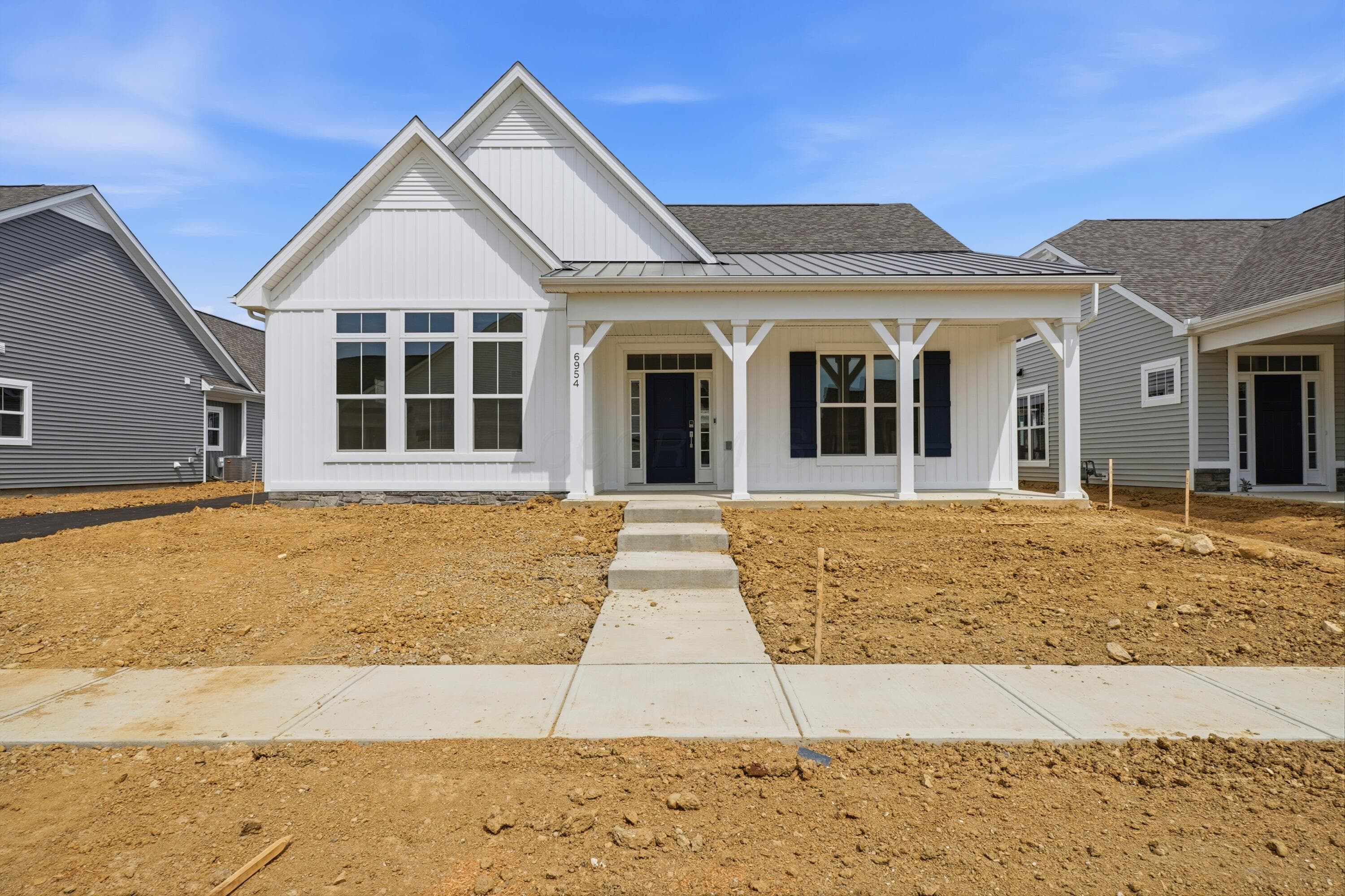 6954 Corsican Loop N, Hilliard, OH 43026