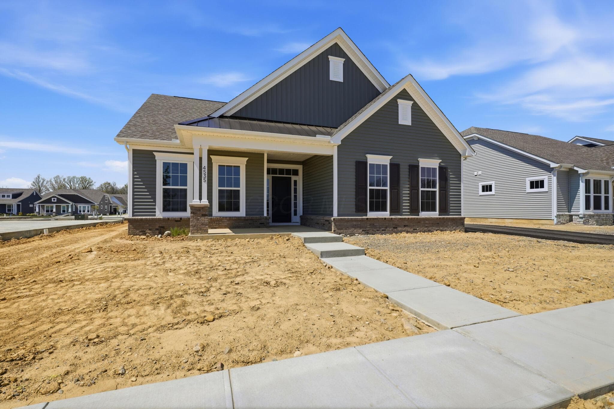4535 Corsican Loop E, Hilliard, OH 43026