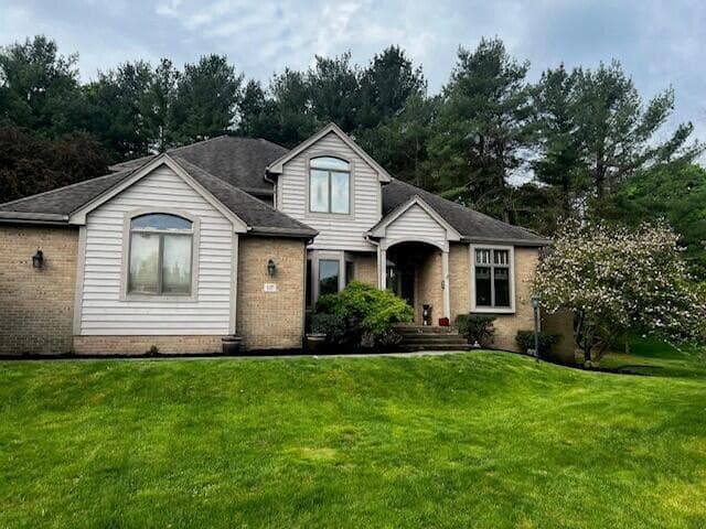 117 Glyn Tawel Drive, Granville, OH 43023