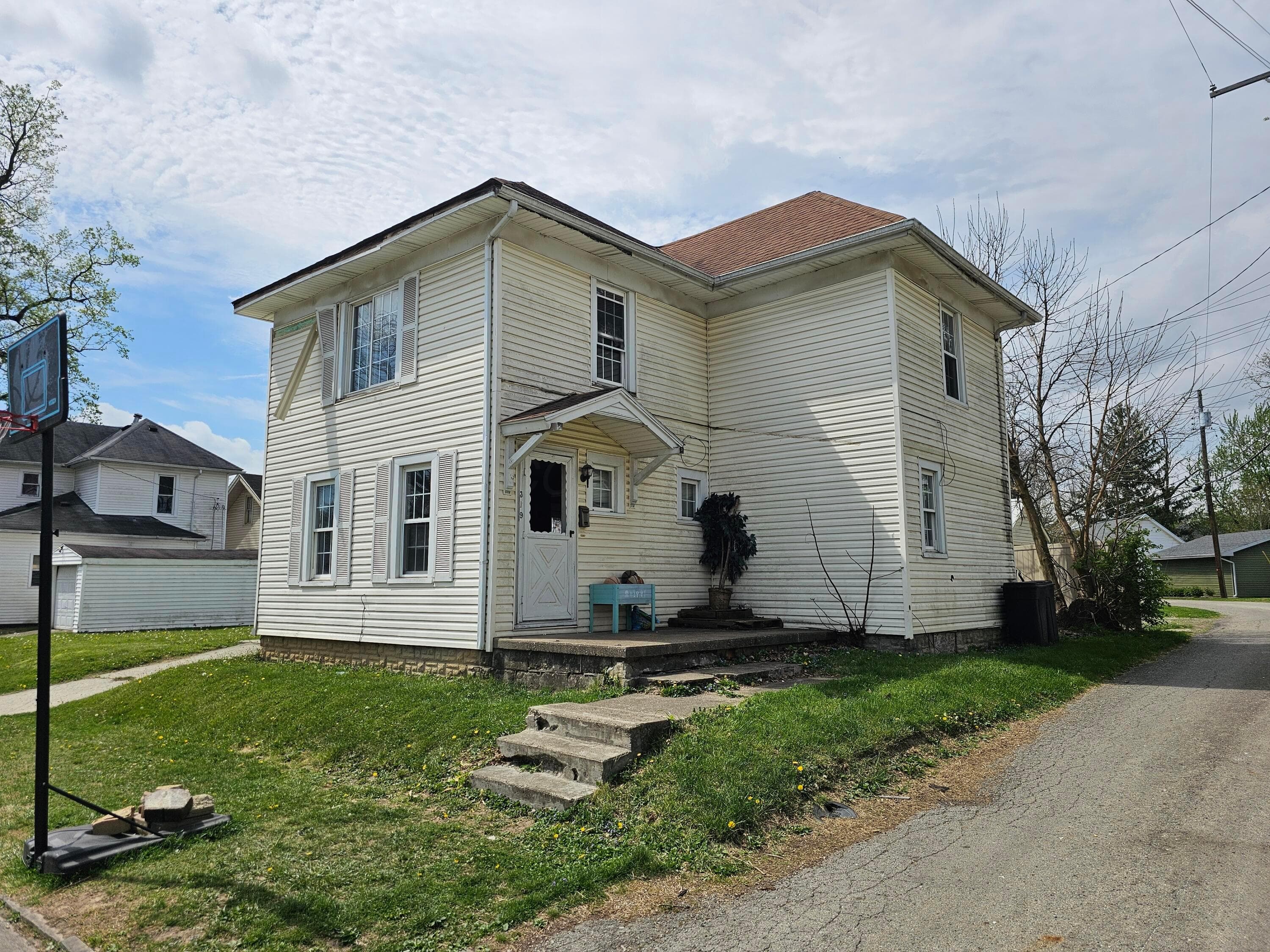 319 Hopkins Street, Washington Court House, OH 43160