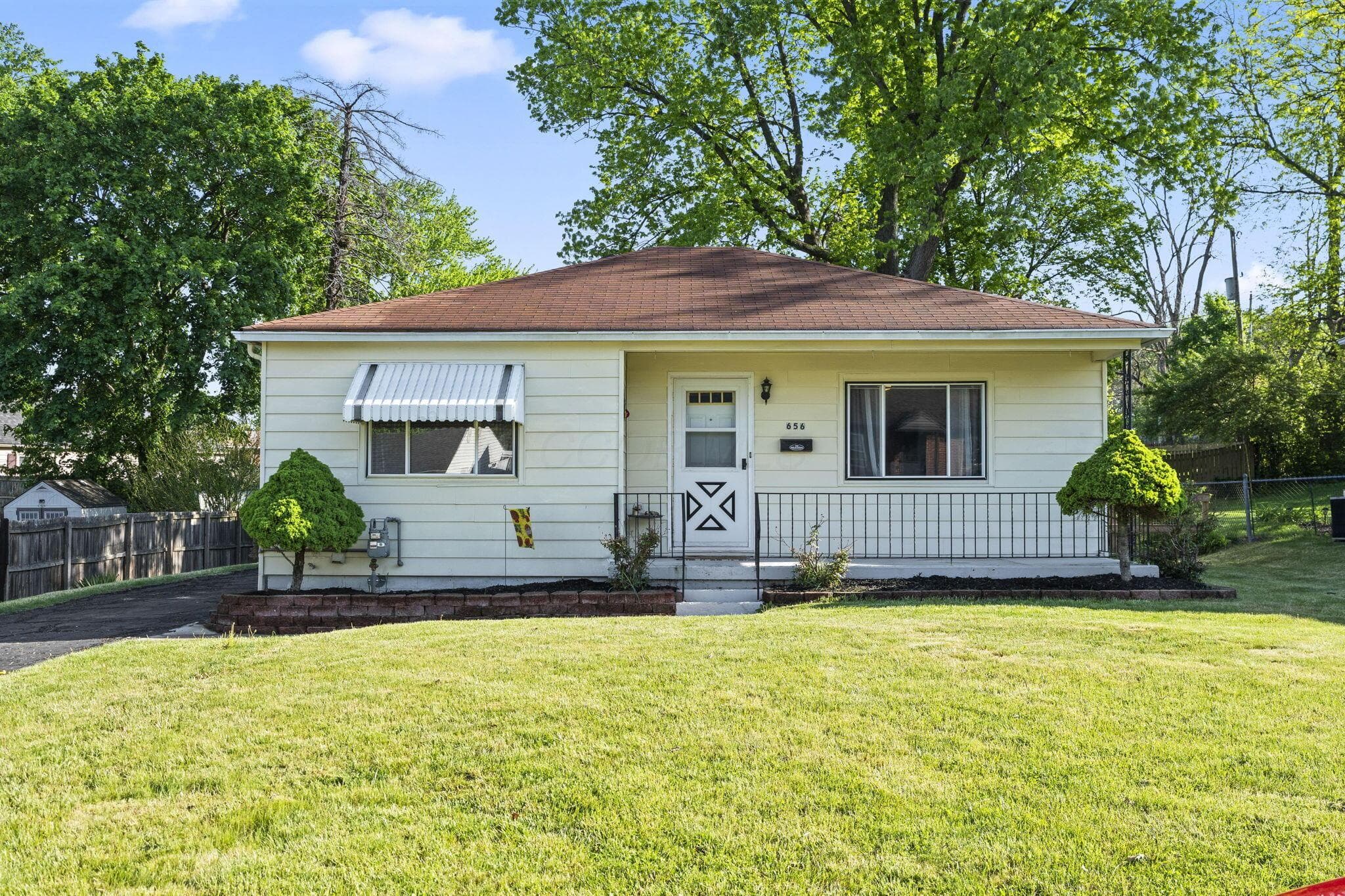 656 Mayhill Road, Springfield, OH