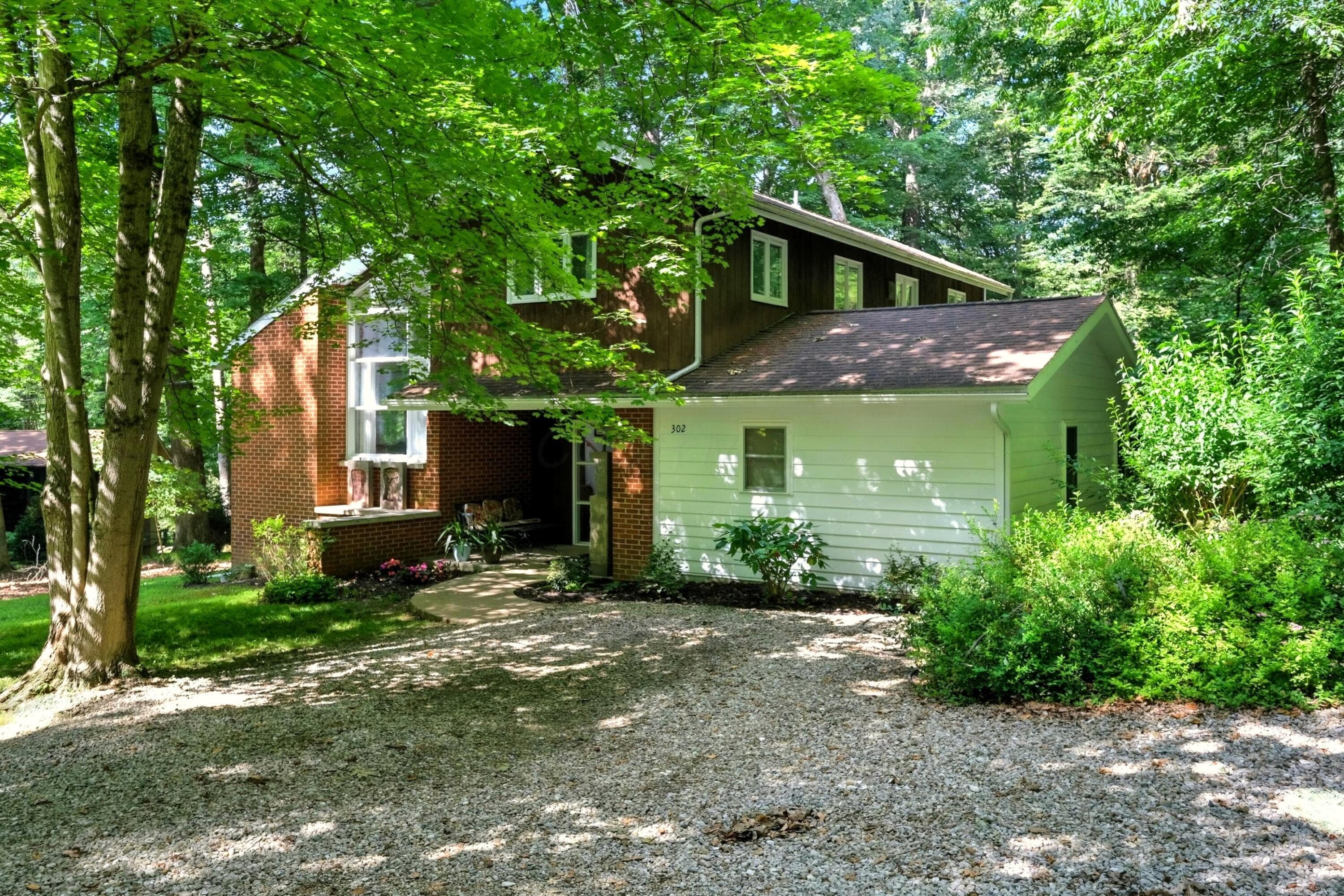 302 E Woodside Drive, Gambier, OH 43022