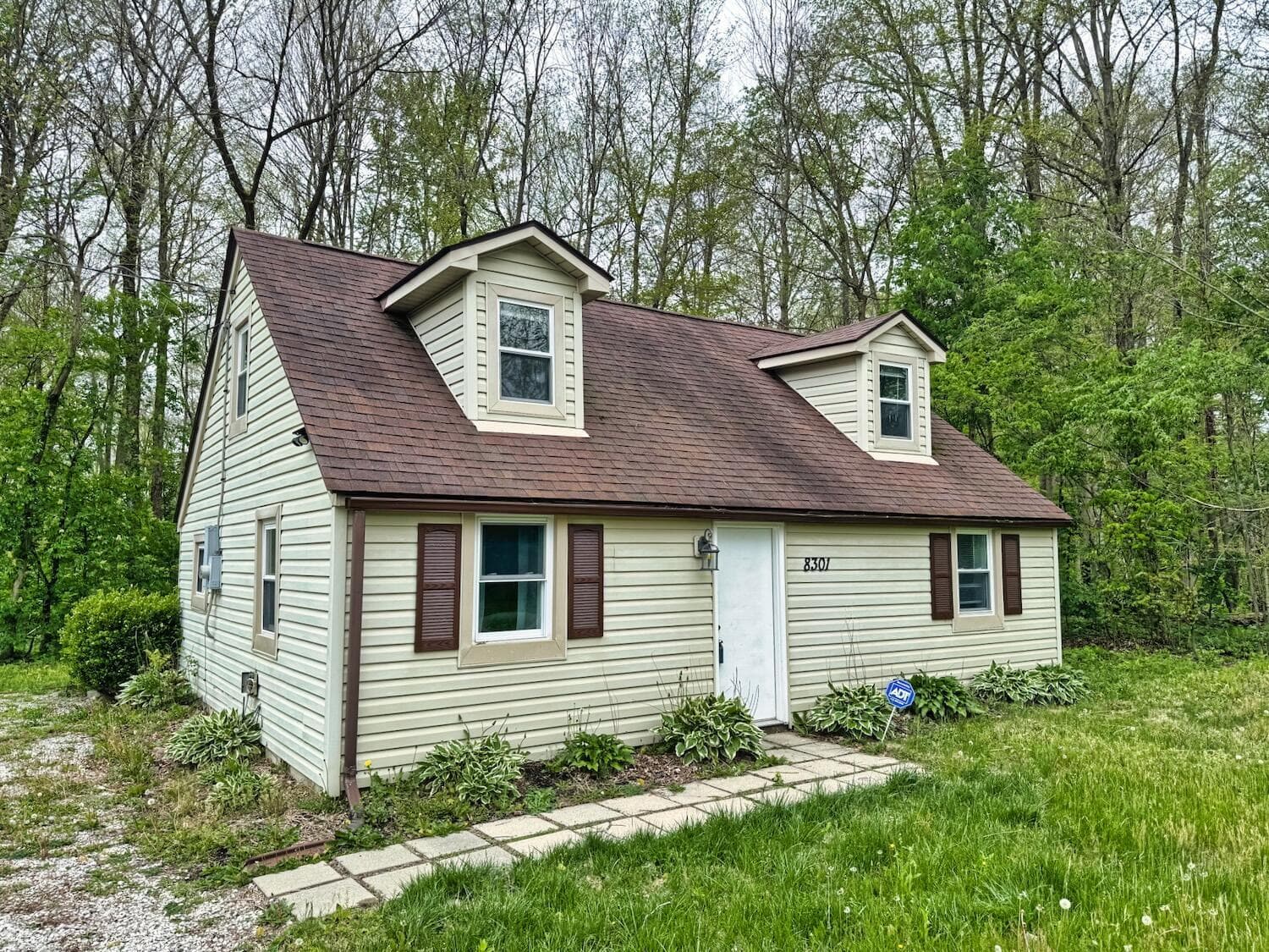 8301 Bennington Chapel Road, Centerburg, OH