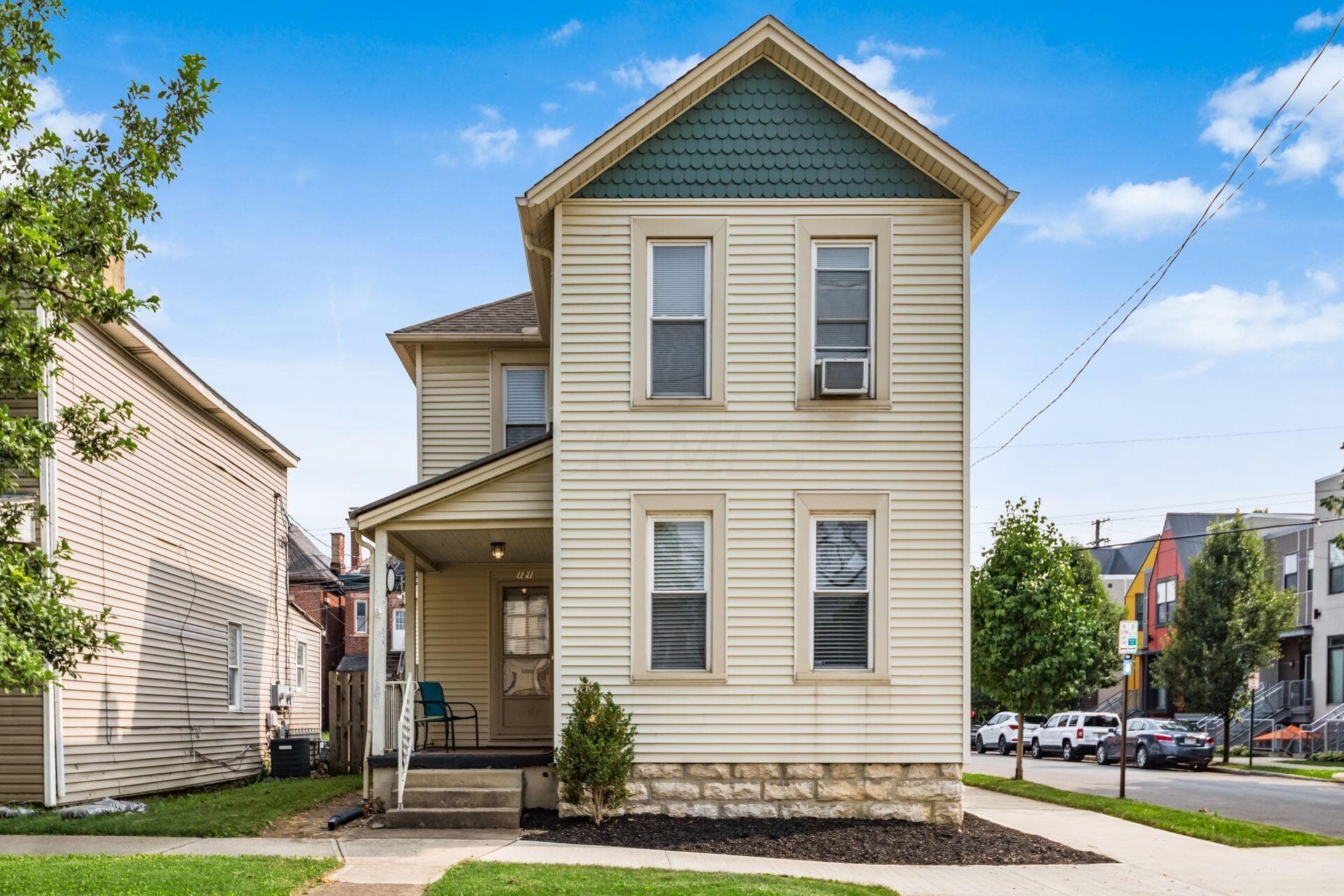 121 Mcmillen Avenue, Columbus, OH 43201
