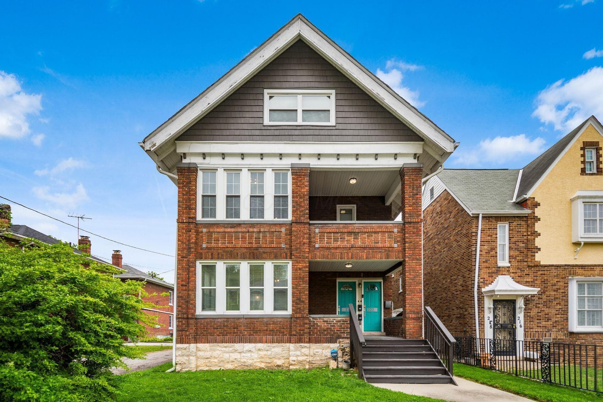 220 Parkwood Avenue, Columbus, OH 43203