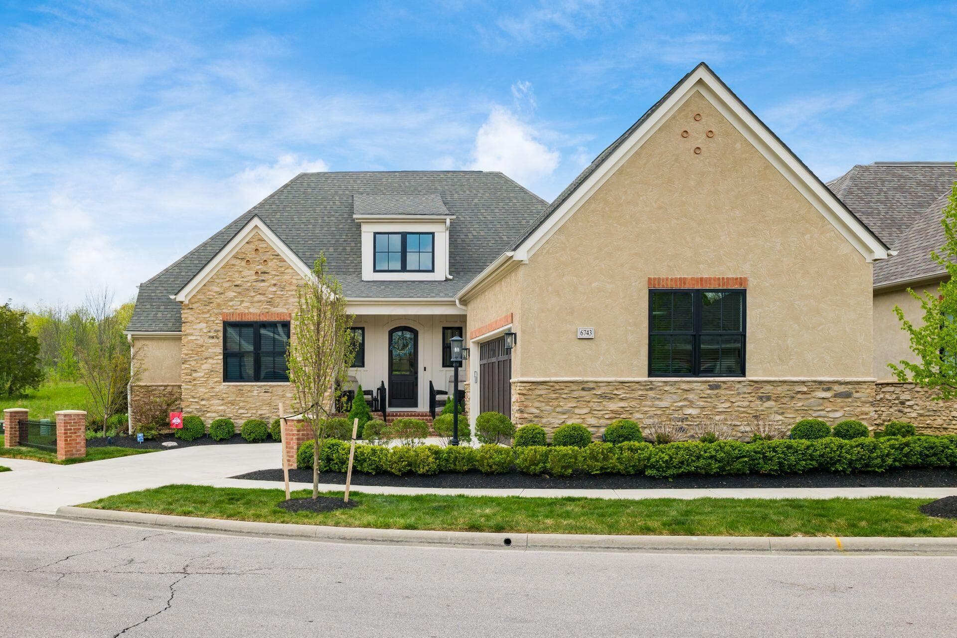 6743 Hamlet Court, Dublin, OH 43016