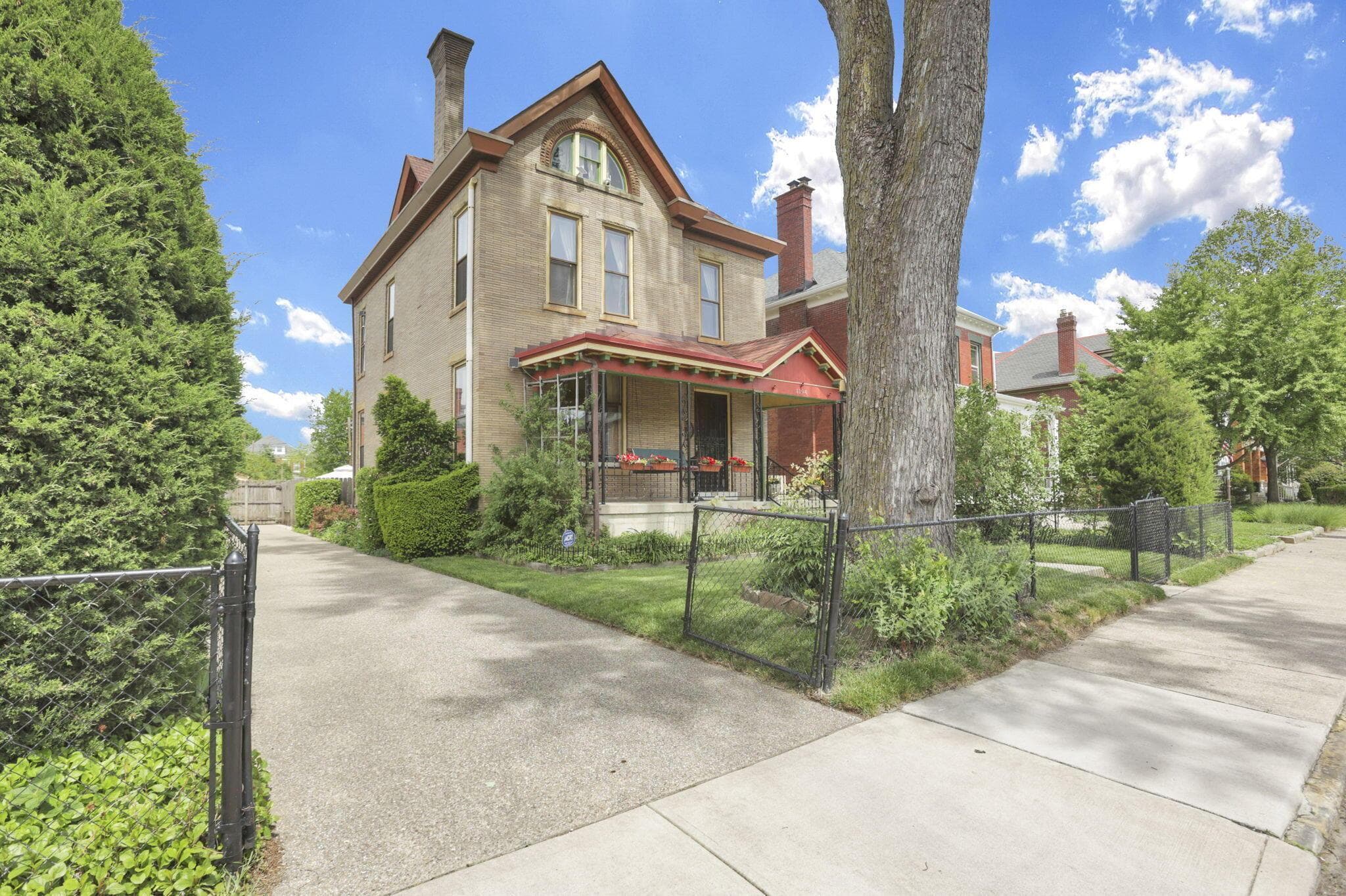 1194 Fair Avenue, Columbus, OH 43205